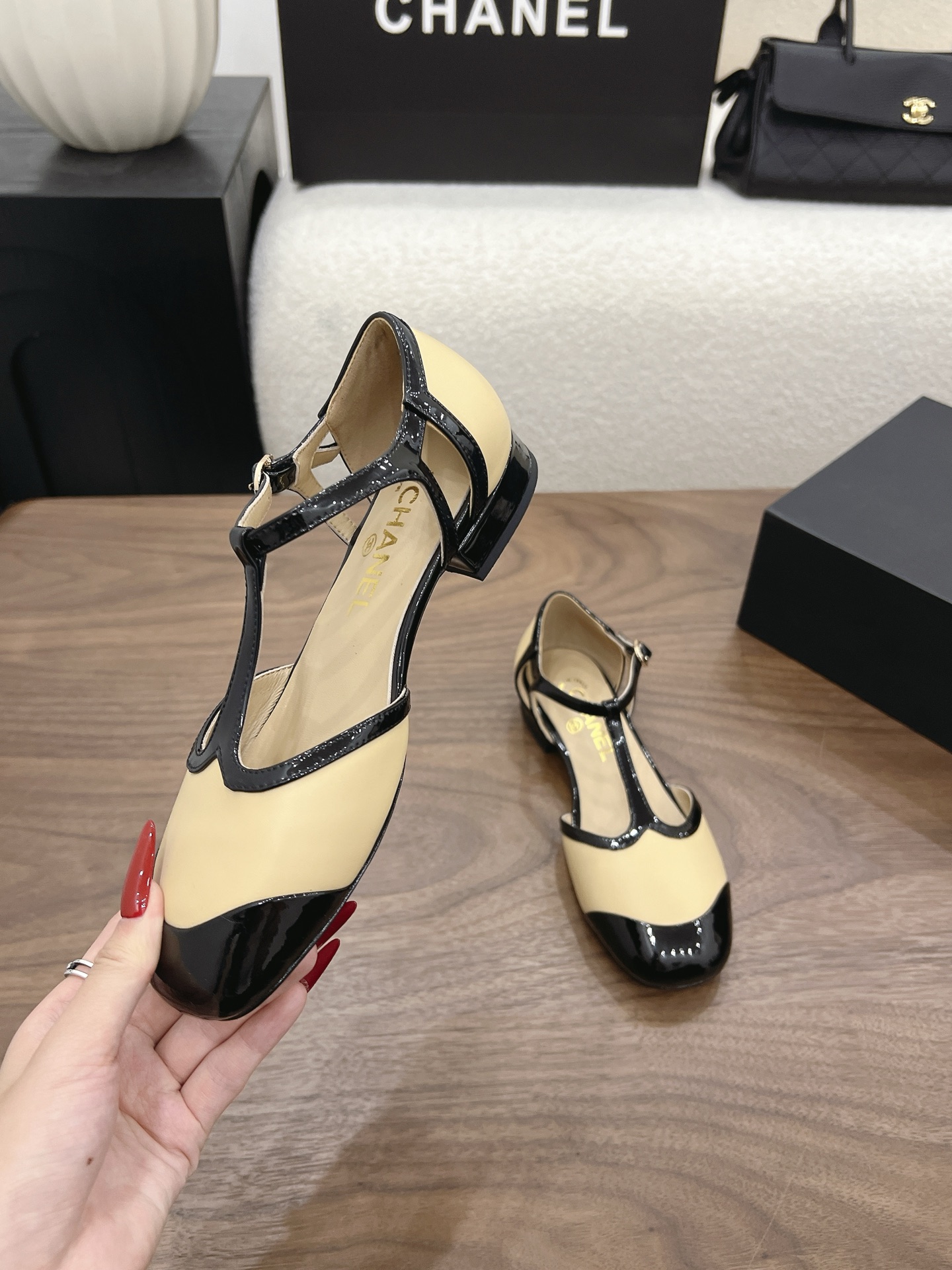 Designer Women Shoes