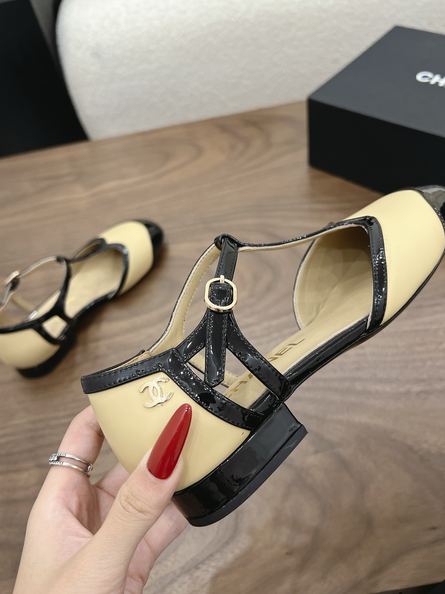 Designer Women Shoes