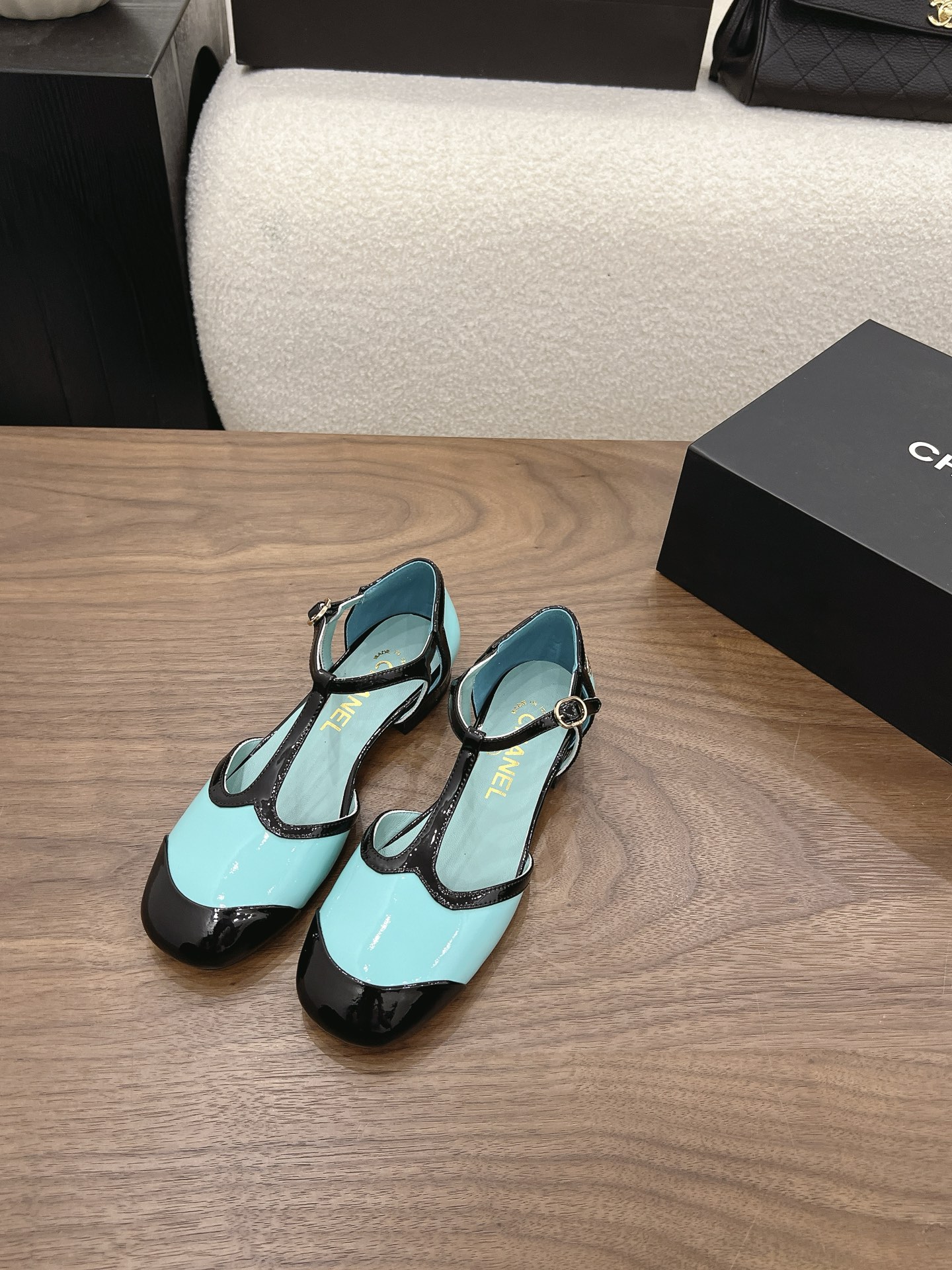 Designer Women Shoes