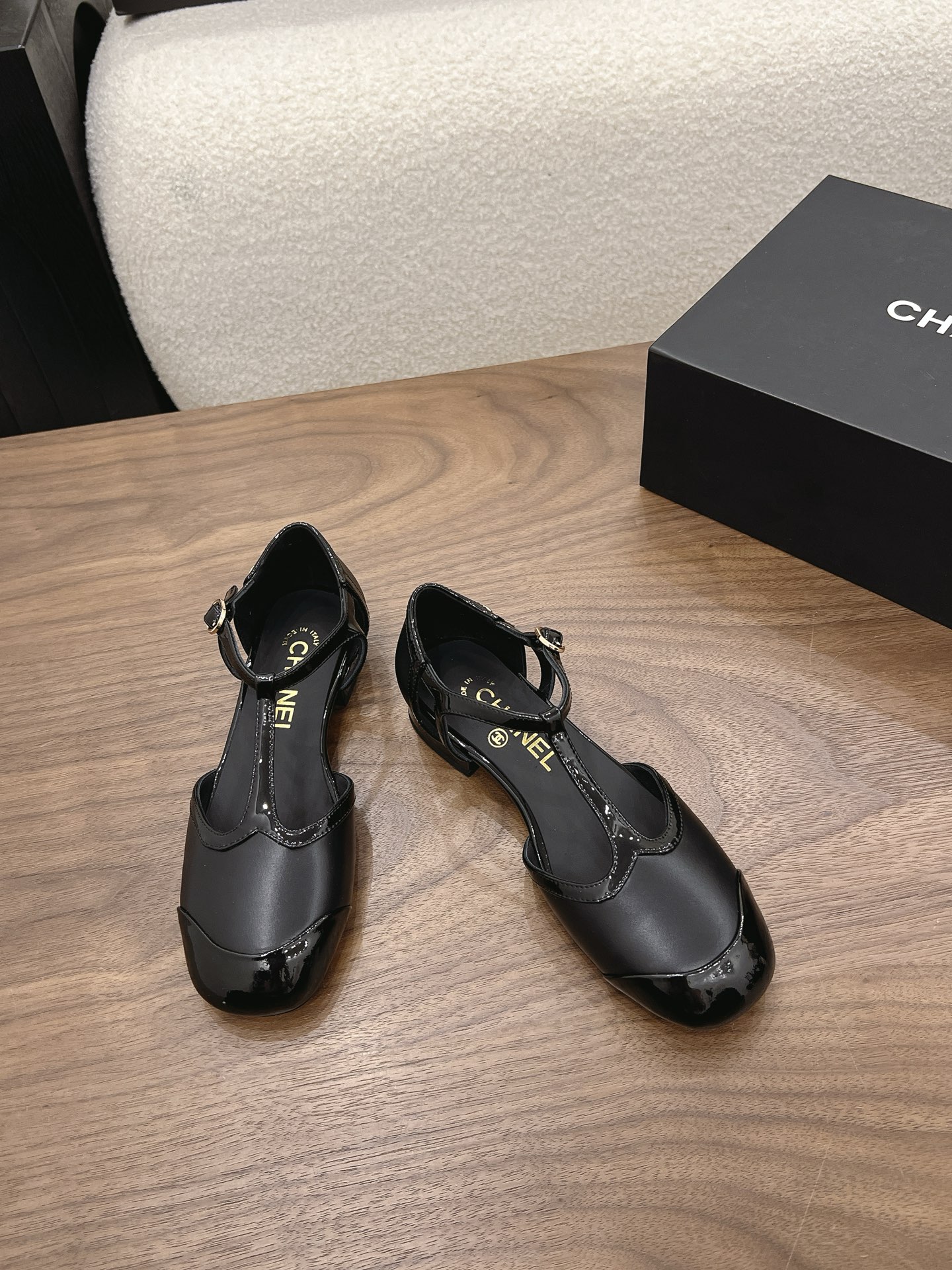 Designer Women Shoes