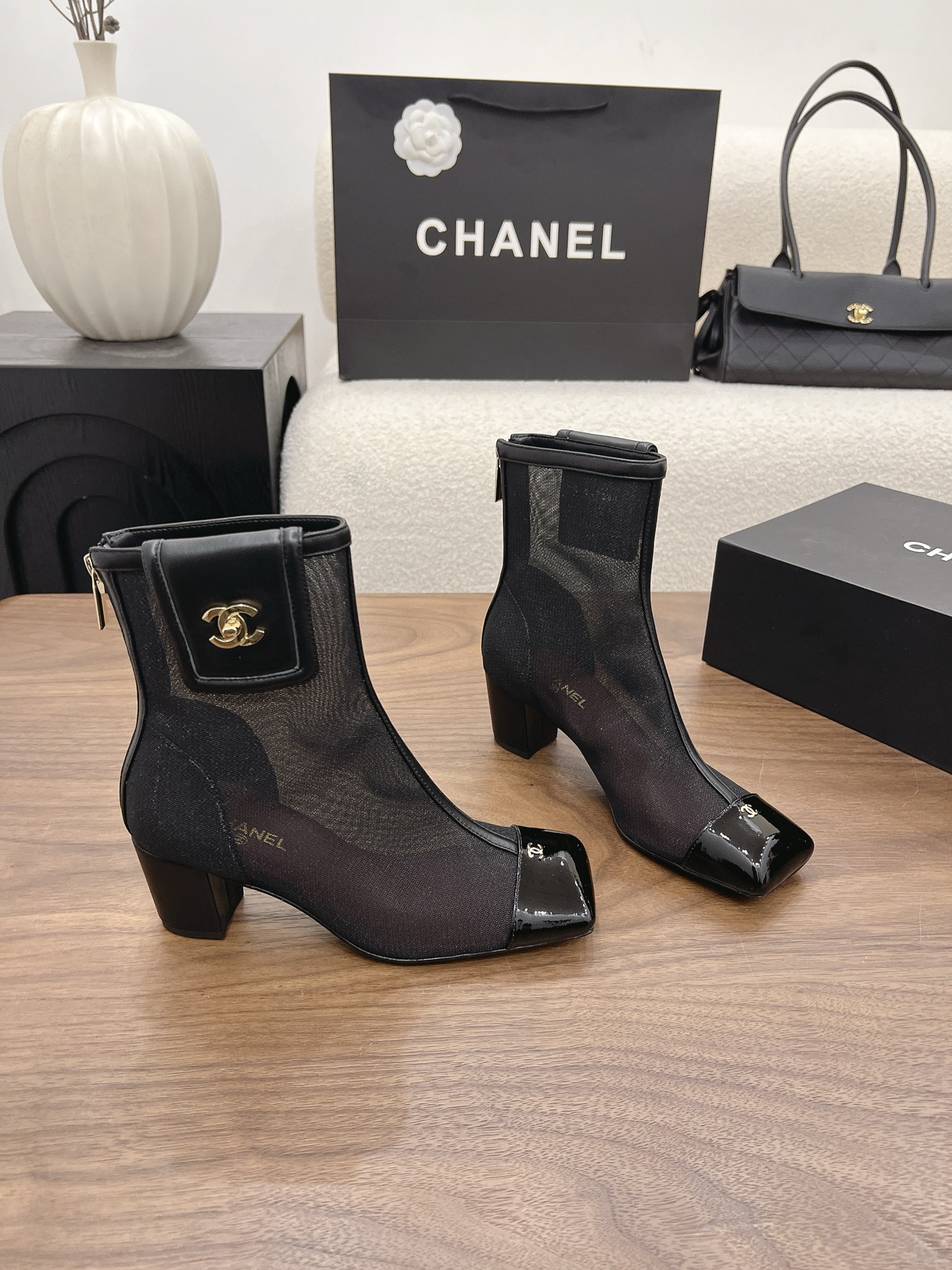 Designer Women Shoes