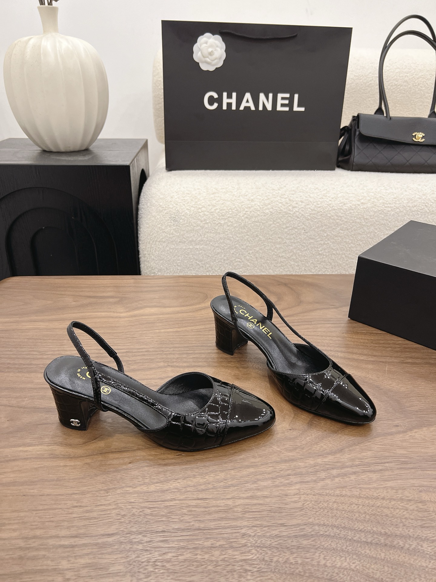 Designer Women Shoes