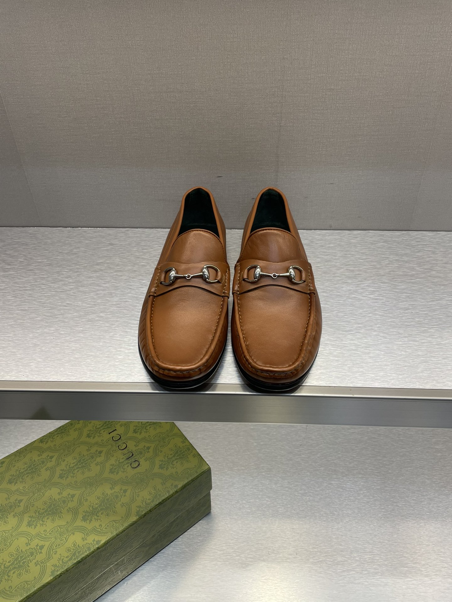 Gucci Horsebit Leather Loafers - Classic Style, Premium Quality, Comfortable Fit