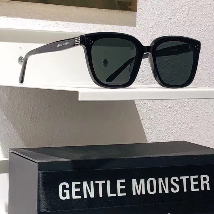 GENTLE MONSTER Sunglasses Acetate Black Square Frame