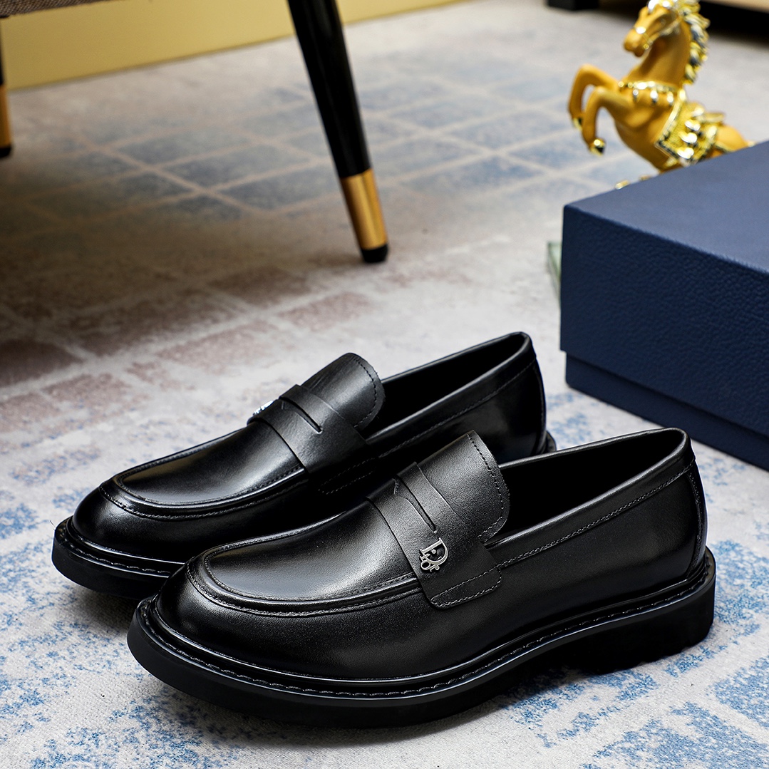 Dior Men's Black Leather Loafers - Stylish & Comfortable Shoes 2 i1713885895 343 0