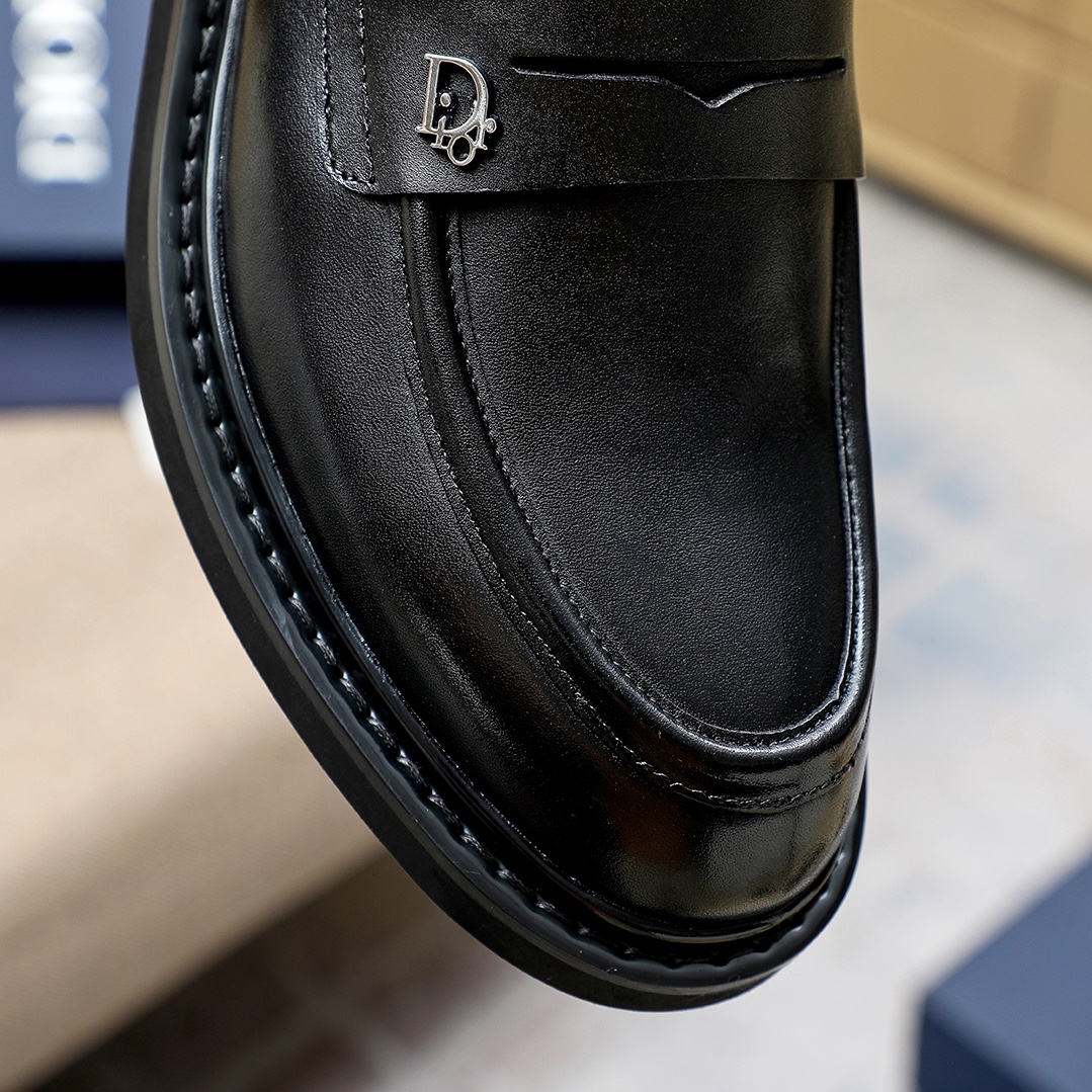 Dior Men's Black Leather Loafers - Stylish & Comfortable Shoes 8 i1713885895 9479 0