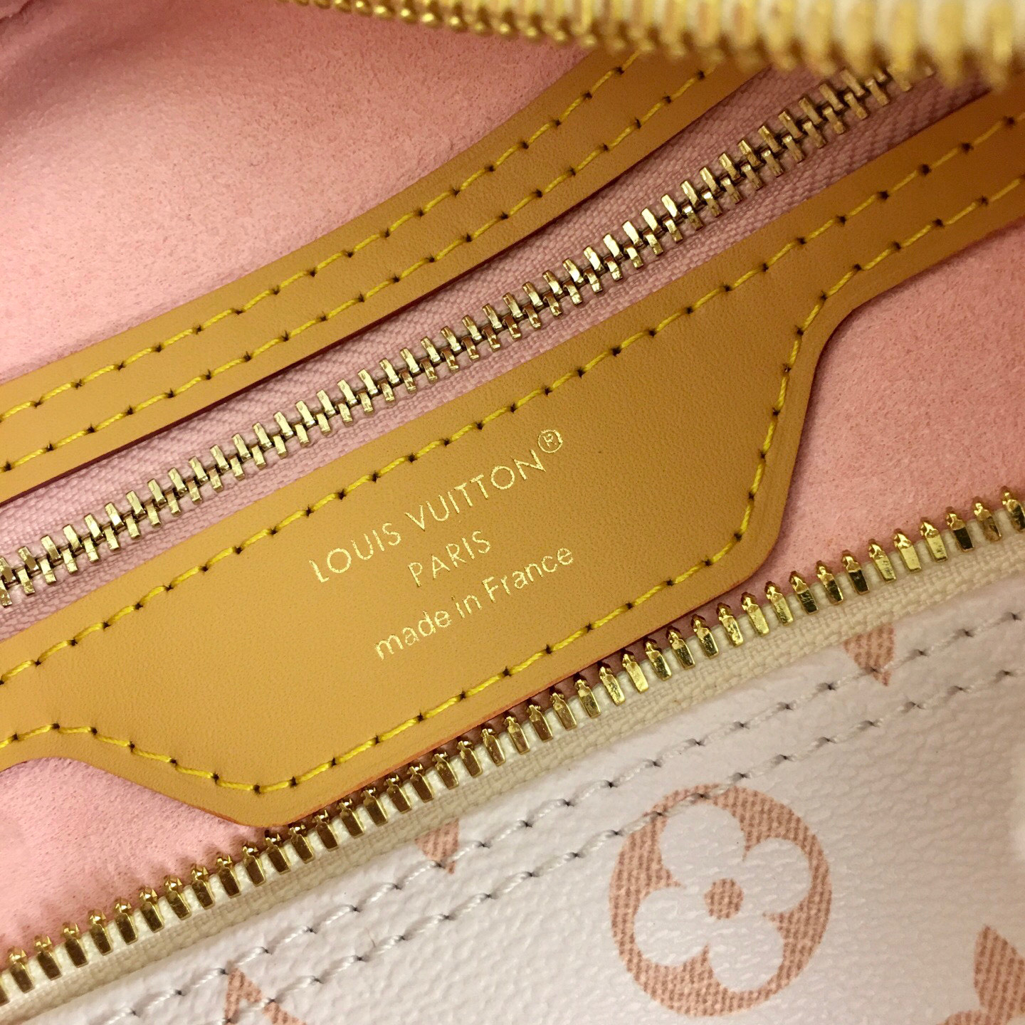 Louis Vuitton Speedy Soft 30 Lucky Handbag with Crystal Dream Purple Charm 6 i1754240177125 5257 0 5