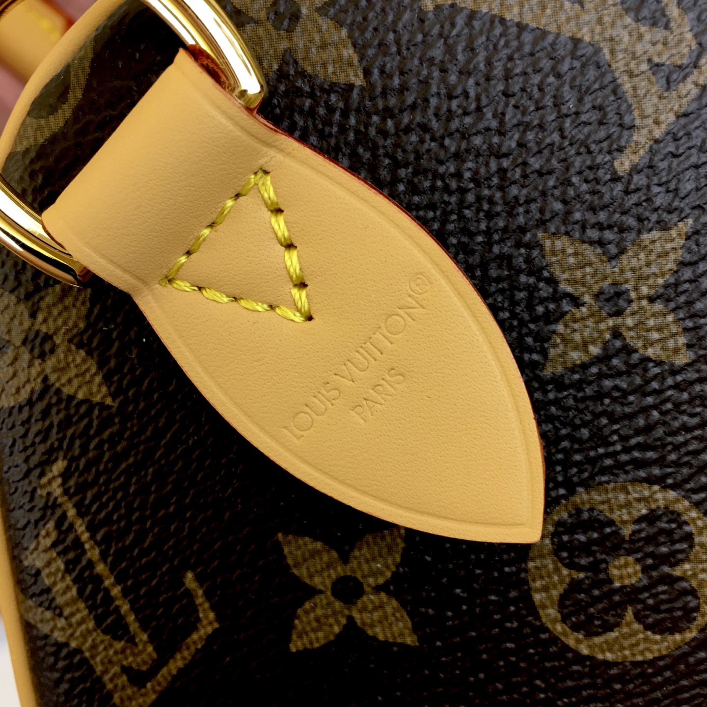 Louis Vuitton Speedy Soft 30: Iconic Design with Modern Flair 6 i1754240291016 5063 0 5