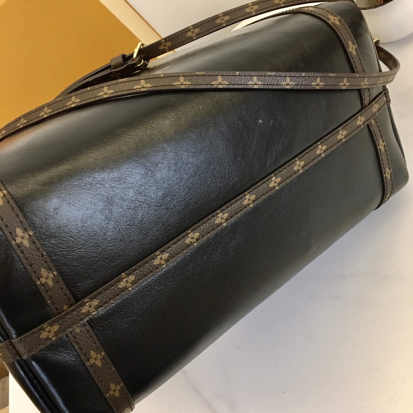 Louis Vuitton Express Handbag - Medium, Black Leather, Designer Shoulder Bag 8 i1755193974441 2500 0 3