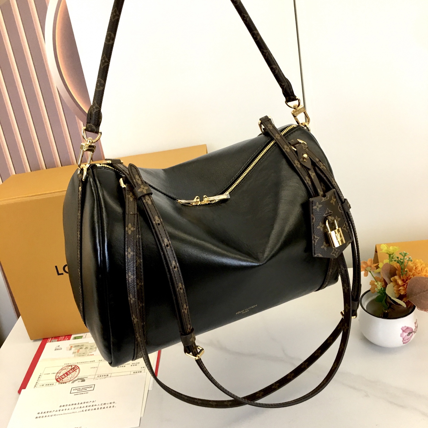 Louis Vuitton Express Handbag - Medium, Black Leather, Designer Shoulder Bag 3 i1755193979305 8625 0 1