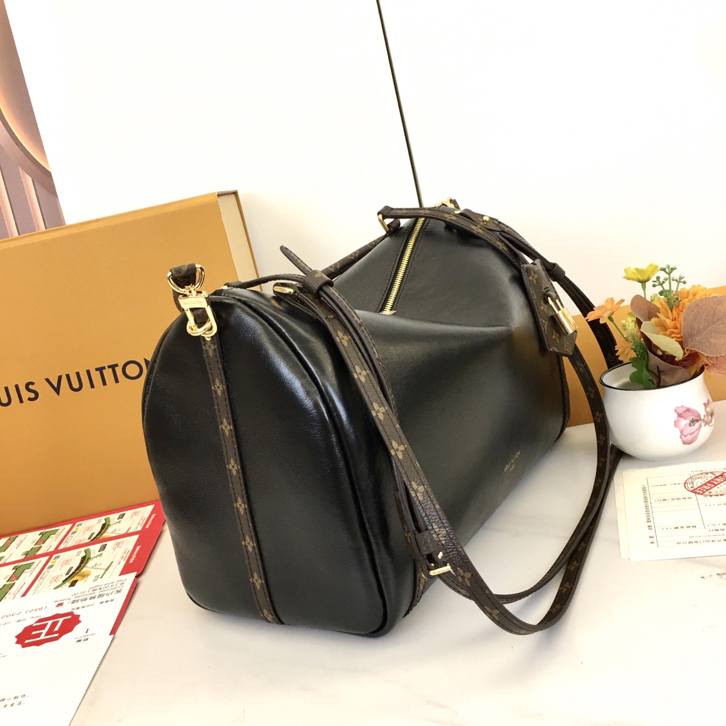 Louis Vuitton Express Handbag - Medium, Black Leather, Designer Shoulder Bag 6 i1755193979330 3120 0 5