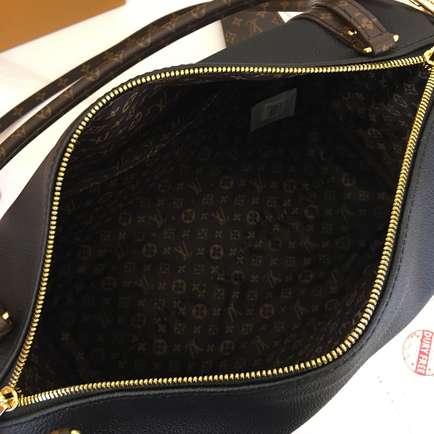 Louis Vuitton Express Handbag - Black Leather with Classic Monogram Details 9 i1756318495508 8490 0 8