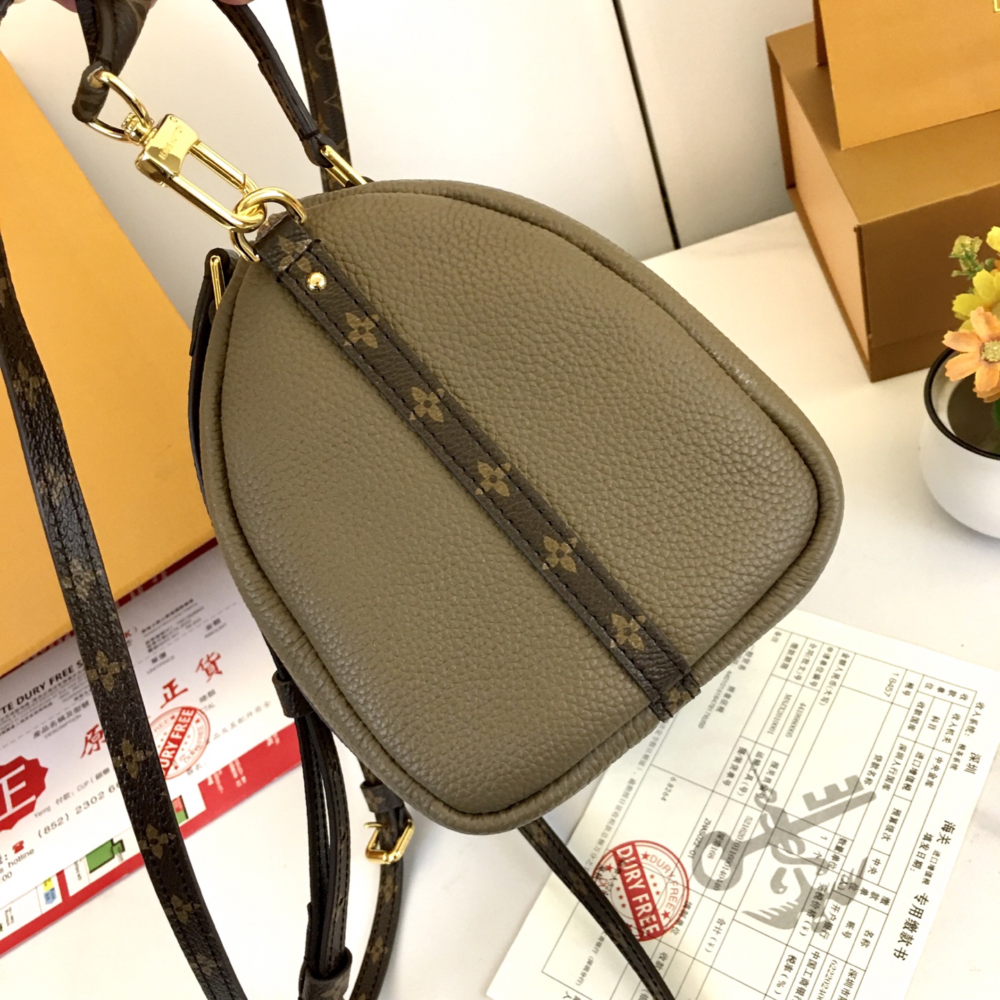 Louis Vuitton Express Small Handbag, Monogram Leather, Urban Sophistication 6 i1756318726385 1075 0 5