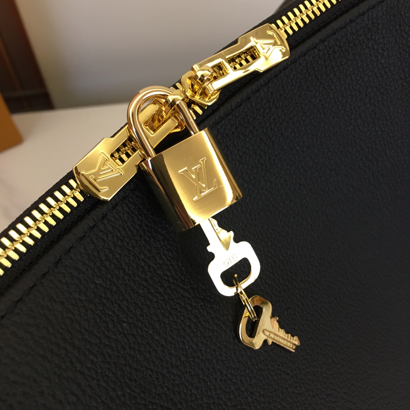 Louis Vuitton Express Travel Bag: Black Leather, Monogram Accents, Large Size 6 i1757697528200 8505 0 4