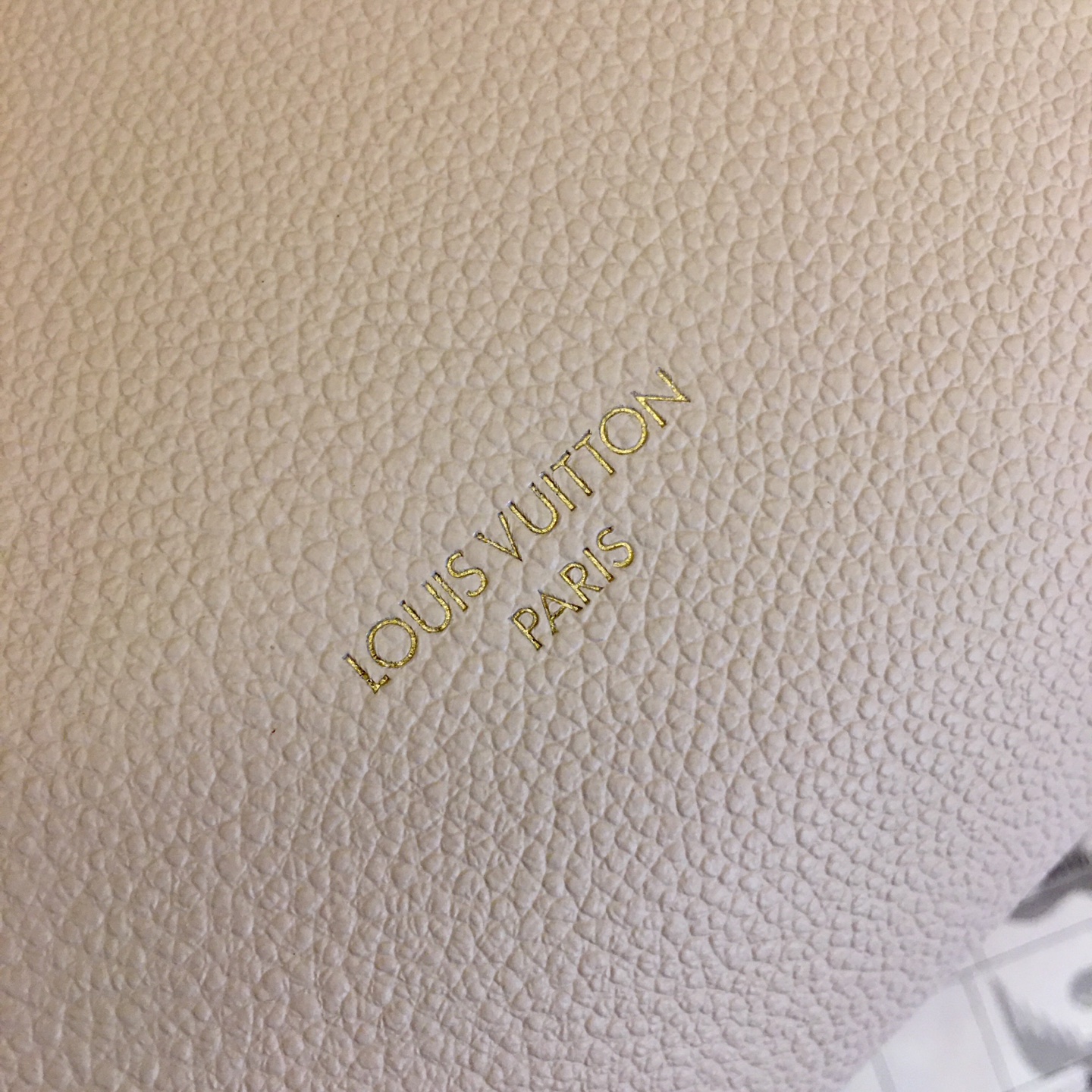 Louis Vuitton Express Small Handbag in White Leather with Mint Accents 7 i1758042582573 5097 0 5