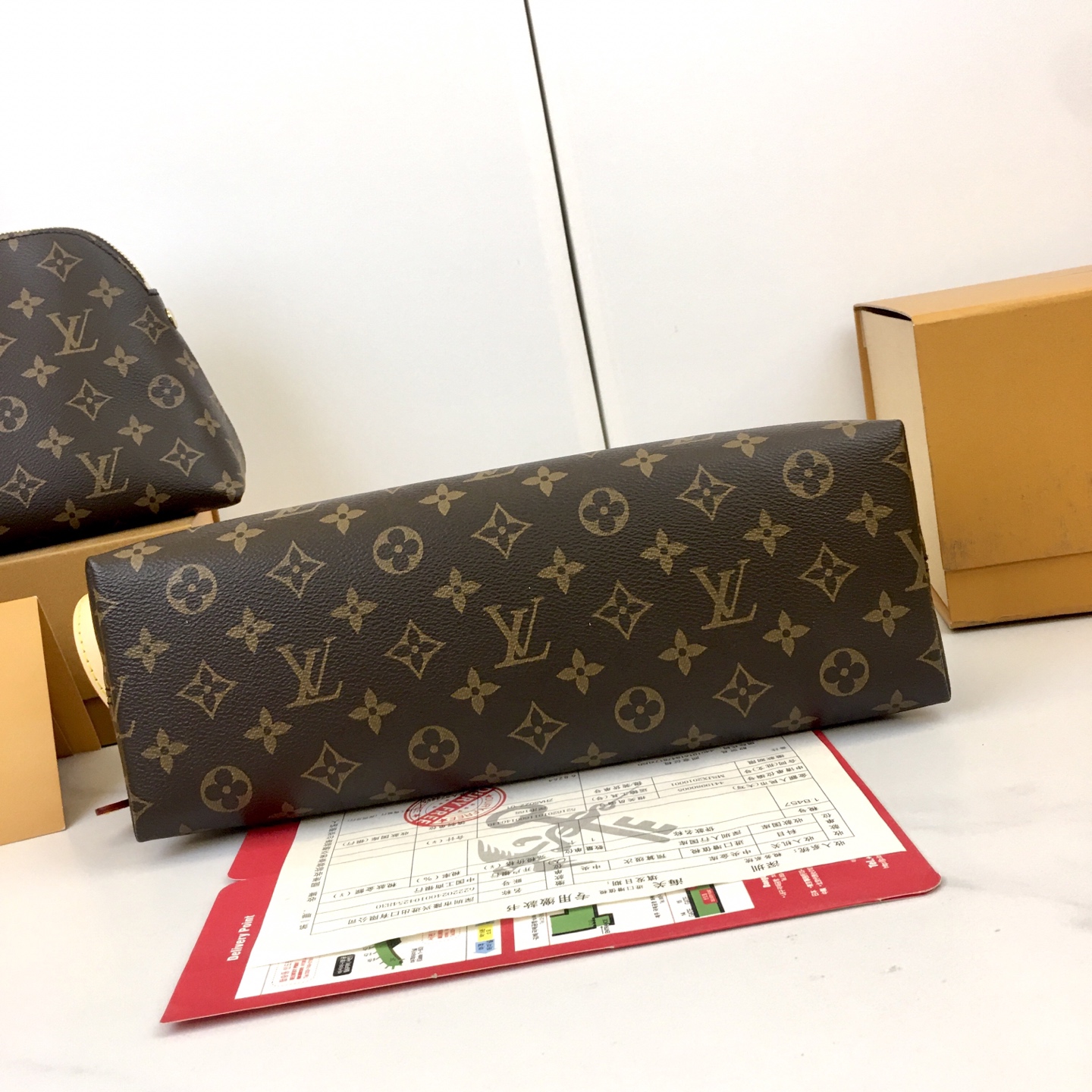 Louis Vuitton Ever More Small Handbag in Monogram Canvas with Gold Chain 8 i1758818746757 9565 0 7