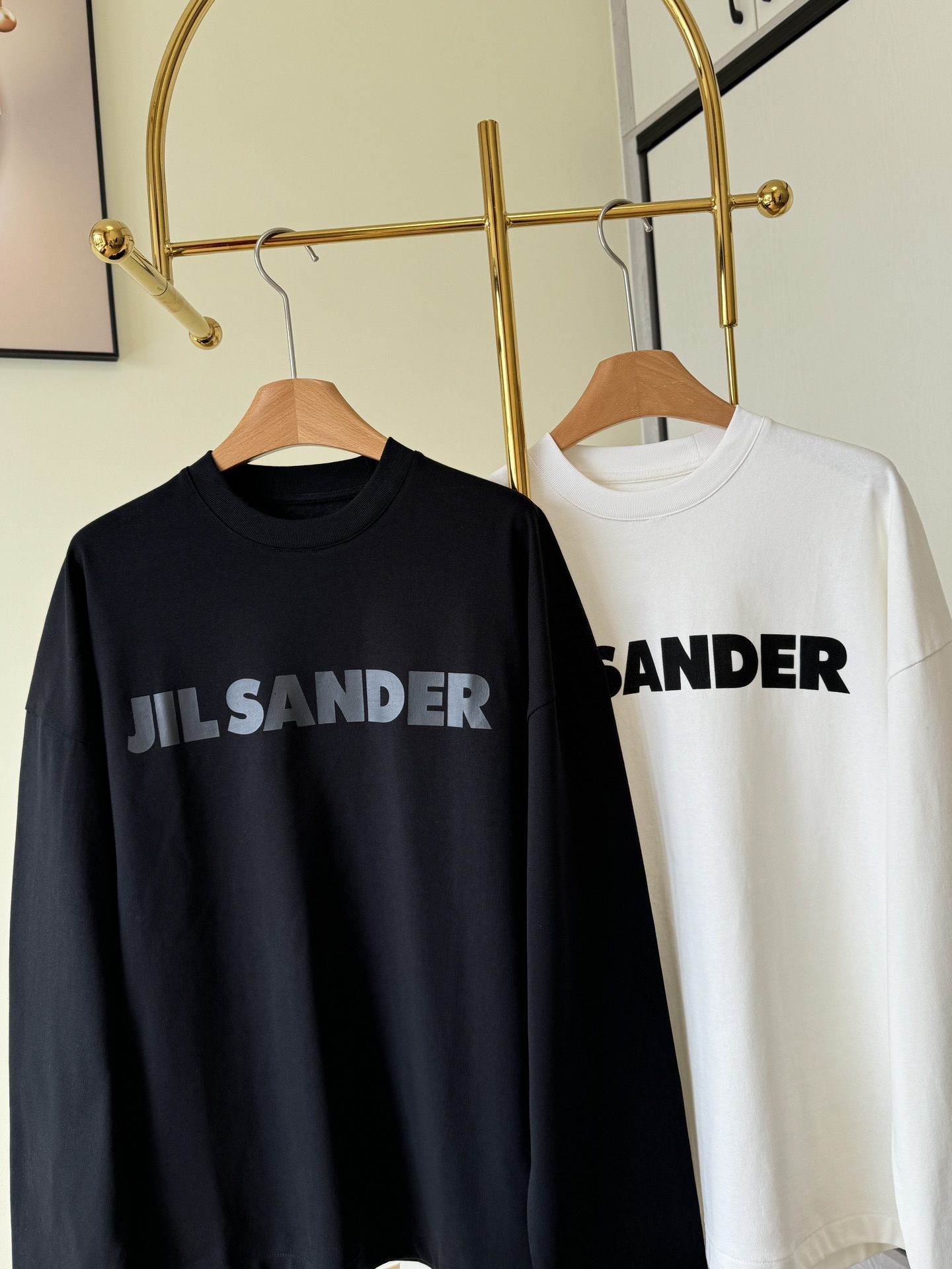 Jilsander23新品字母印花T恤INS欧美社交圈神仙单品！处处透露出高级感自带魅力与高奢气质！对于