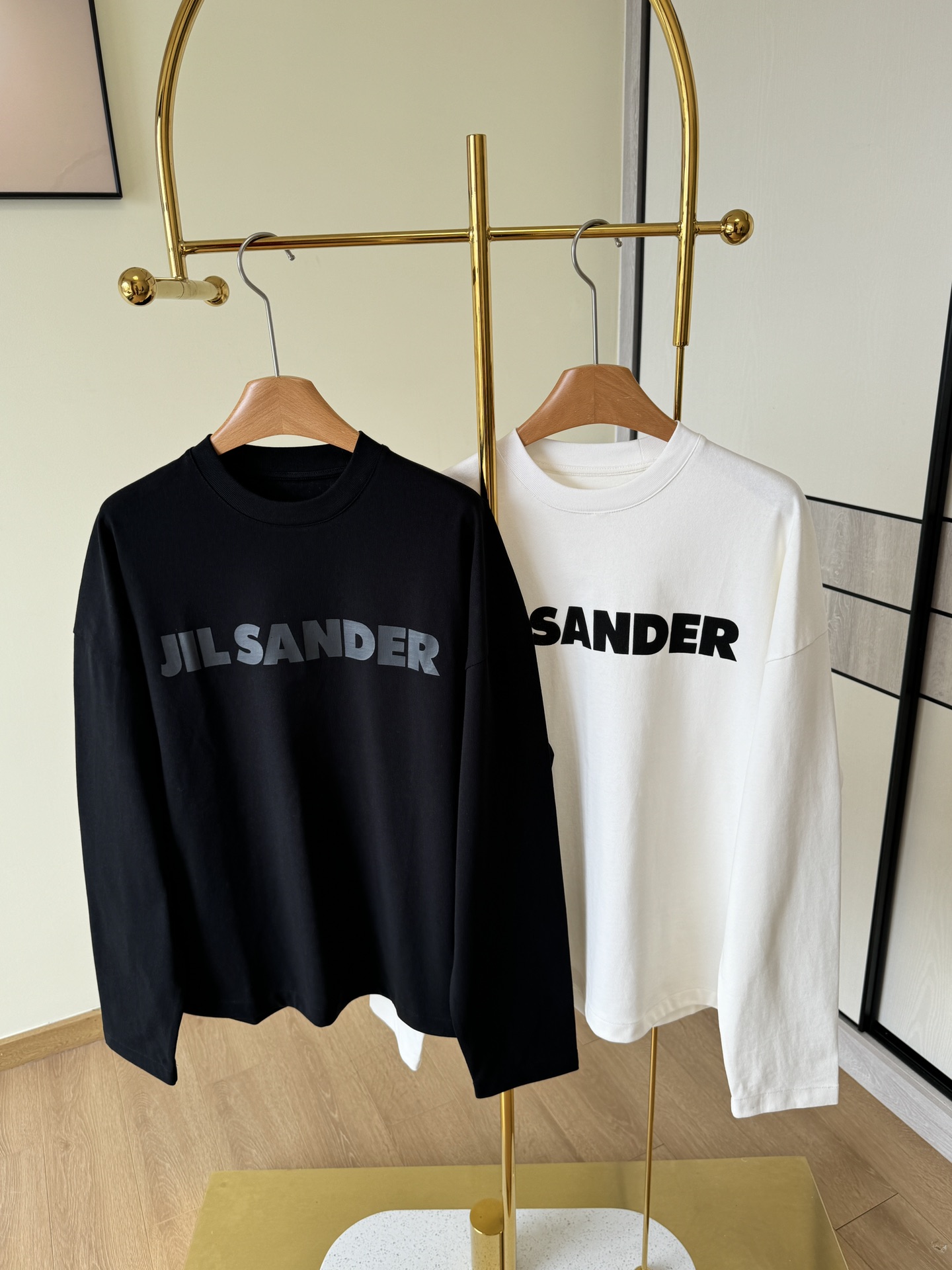 Jilsander23新品字母印花T恤INS欧美社交圈神仙单品！处处透露出高级感自带魅力与高奢气质！对于