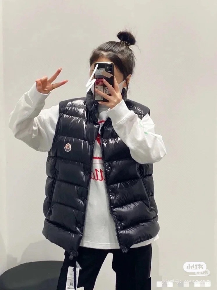 NO:563690,It’s great to layer sweaters, sweatshirts and T-shirts!  ,,hoodie,sweatshirts,sweaters,tees,t-shirt,alexander wang19860909叠穿毛衣,卫衣T恤都好！,,hoodie,sweatshirts,sweaters,tees，t-shirt,alexander wang,Women's clothing