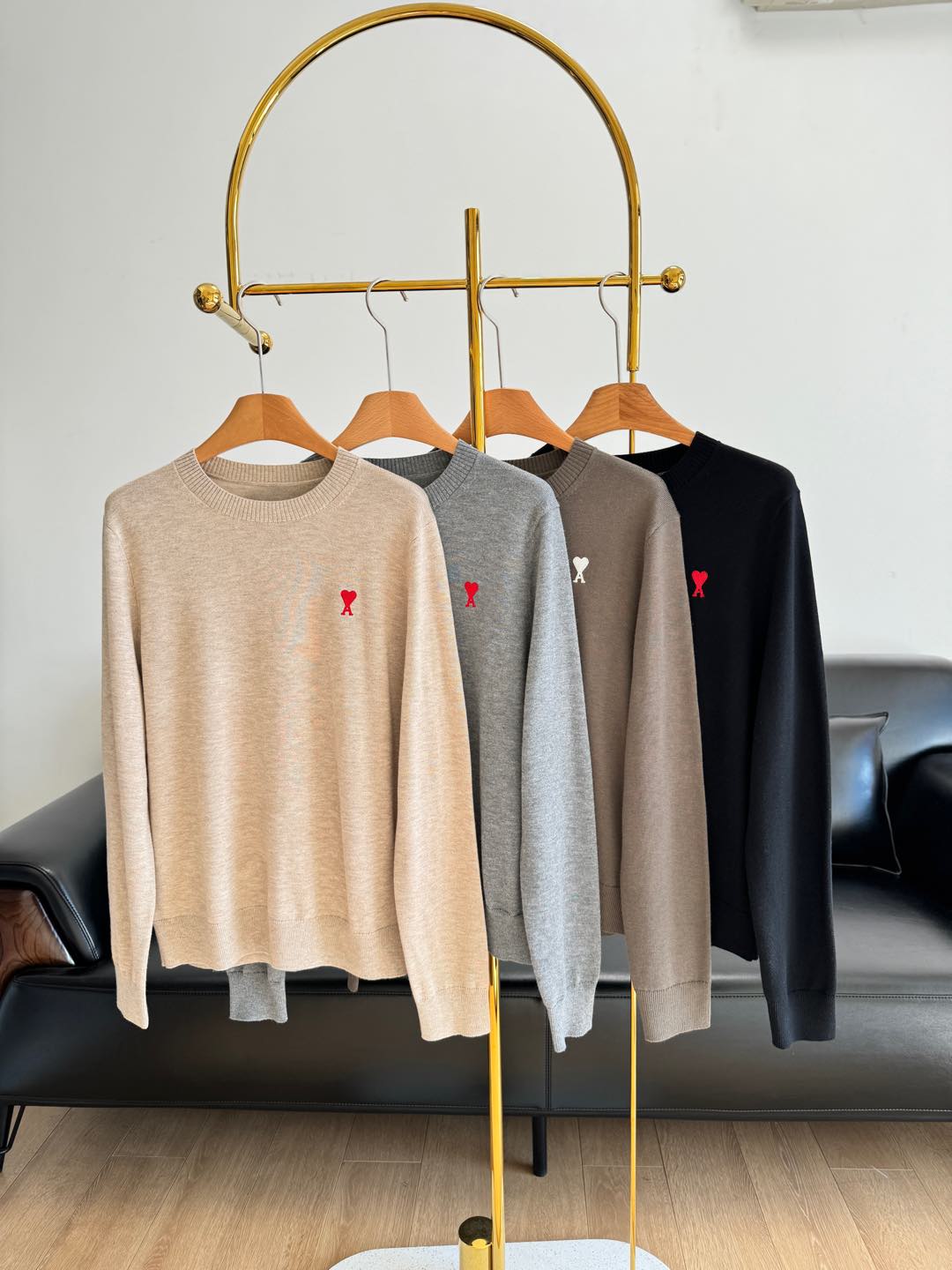 NO:295642,——Ami Four-color Love Embroidered Sweater. You really don’t have one of Ami, the popular world?  The recommended number is at least one piece, the simple basic style and the iconic red peach A embellishment, which is very recognizable!  Made of wool yarn!  Soft and skin-friendly!  Skin-friendly, comfortable and delicate, great warmth! The texture is soft and smooth, and it is easy to wear. The big love letter A is embellished~ The texture is very good and fashionable. It will be full of fashion when worn casually!  Simple and elegant style, without deliberately matching, the upper body shows a sense of high-end sml, alexander wang19860909—— Ami 四色爱心刺绣针织衫 火爆全球的Ami你真的不来一件？ 推荐人手最少来一件,简约的基础款, 标志性的红桃A点缀,非常有辨识度！ 采用羊毛纱线制成！ 柔软亲肤！亲肤舒适细腻,保暖性很棒! 质感软糯润滑,穿着轻松舒畅. 大爱心字母A点缀～ 质感非常棒自带时尚气质 随意一穿就时尚感满满！ 款式简约大方,不用刻意搭配, 上身尽显高级感 码数sml,,alexander wang,Women's clothing