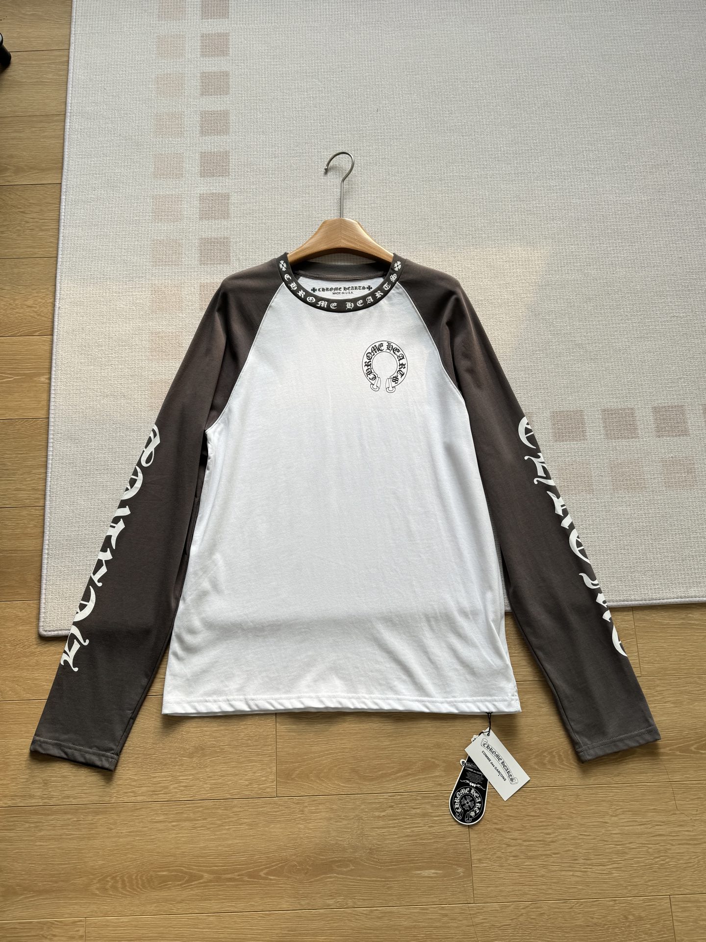 NO:316224,You know, Crowxin is so fashionable, it doesn’t need any matching at all. It looks good with any pair of jeans or shorts. It’s easy to wear coolcool. When you go out, you can easily control it without makeup!  , chrome hearts, shorts, jeans, hats, alexander wang19860909克罗心的好穿洋气你懂的 , 它根本不需要任何搭配 随意一条牛仔裤或者一条短裤都好看 很好穿 coolcool的 出门一个鸭舌帽 素颜也可以轻松驾驭！,,chrome hearts,shorts,jeans,hats,alexander wang,Women's clothing