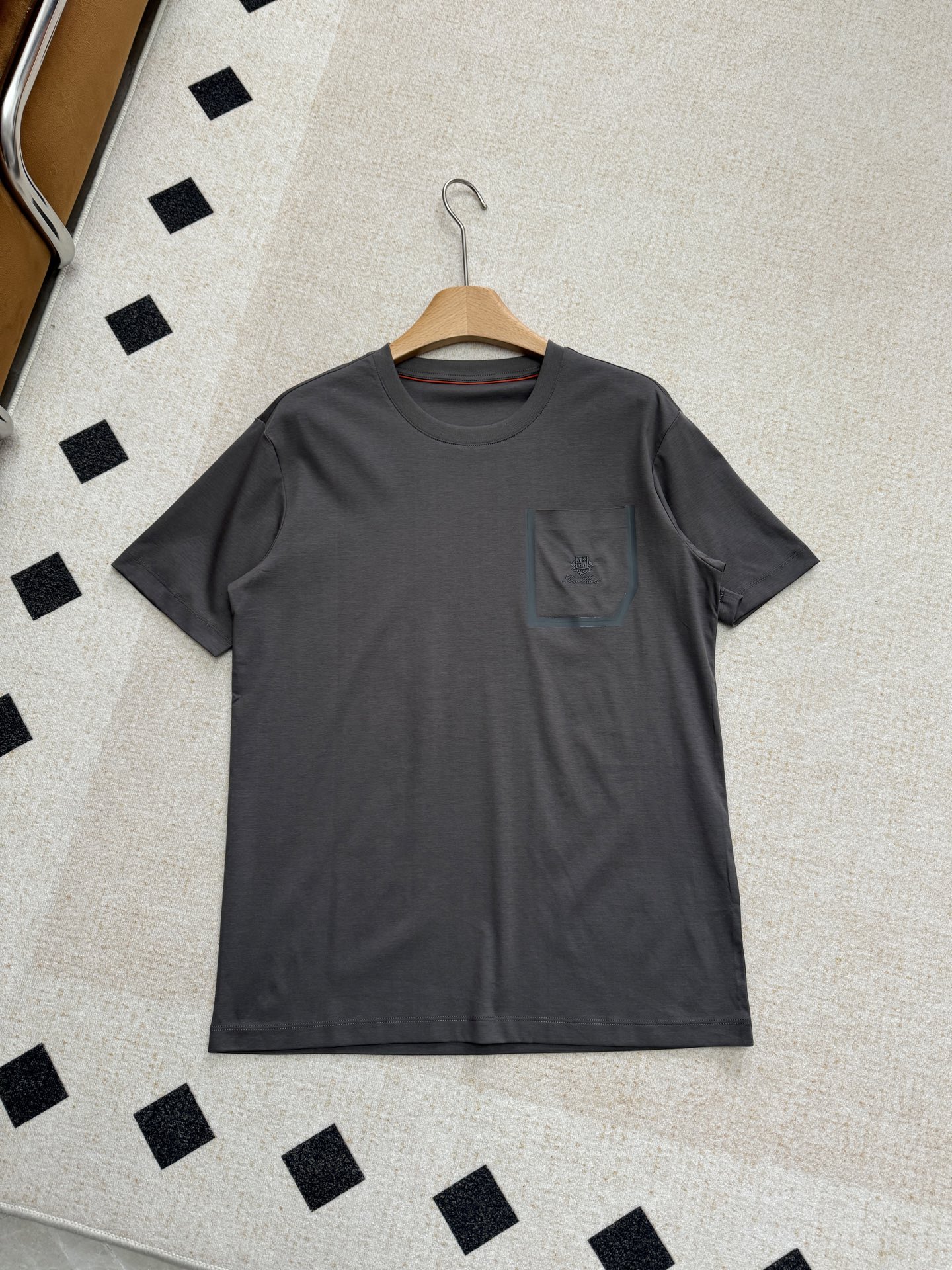 NO:324076,A simple and neat T-shirt gives you enough matching space, tees, t-shirt, alexander wang19860909一件简单利落的T恤 给你足够的搭配空间,,tees，t-shirt,alexander wang,Women's clothing