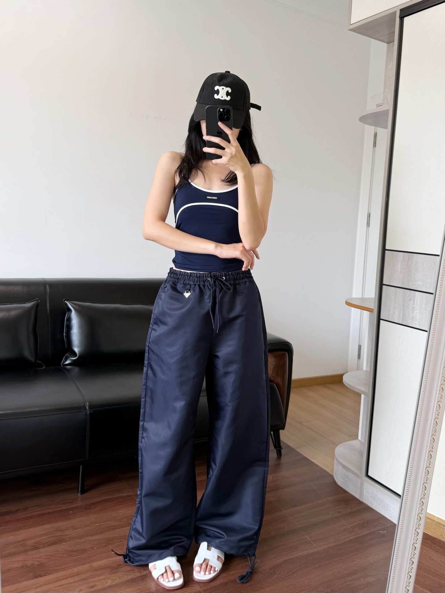 NO:428335,Shorts trousers model 166 98 wear m size loose waist, shorts, alexander wang19860909短裤长裤模特166 98穿m码腰围宽松,,shorts,alexander wang,Women's clothing