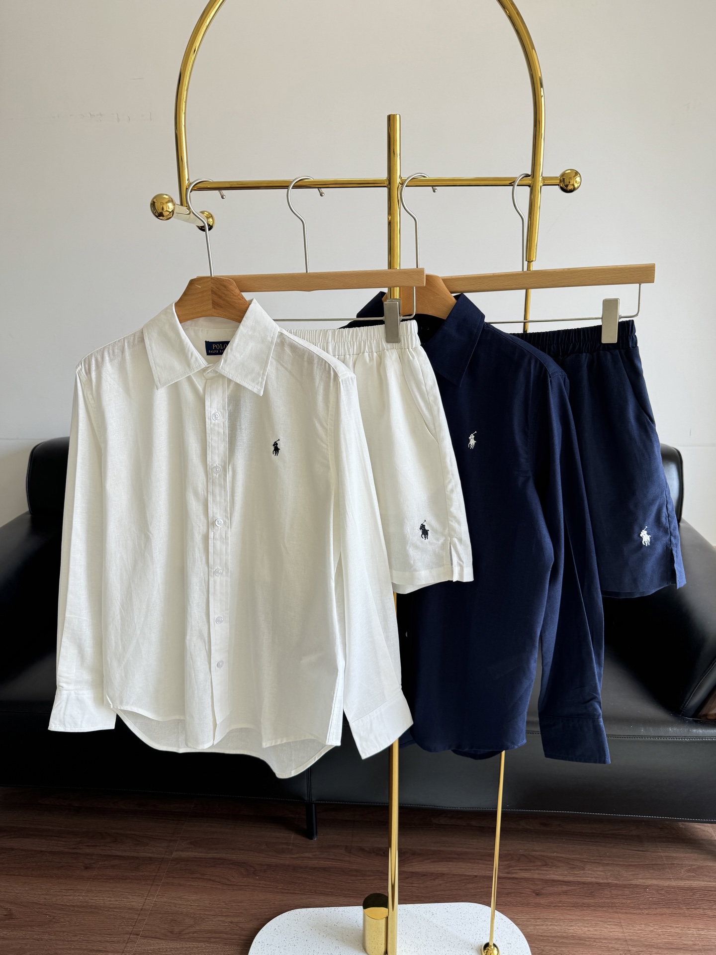 NO:437843,Shirt Shorts Ruff Lauren Linen Linen Suit Linen Fabric, It’s like you can breathe when you wear it!  This is something you can wear on commuting days or comfortable home or vacations!  Must grab it!  Loose shirt style!  Regular wear or sleeves rolled up are so handsome that they are so furnished with small lapels and breasted plackets, and the style is quite classic!  The upper body is perfect, crisp and stylish!  Shirt Size-XL Short Size-Size-Shorts Shirts, Alexander Wang19860909衬衫短裤 拉夫劳伦 亚麻套装 亚麻面料,穿上就像会呼吸！ 通勤日or舒适家居or度假都能穿这套！一定一定要抢！宽松的衬衫版型！常规穿或者袖子卷起来穿都是帅到炸小翻领排扣门襟,版型相当经典！上身完美,挺括有型！ 衬衫码数s-xl 短裤码数sml,,shorts,shirts,alexander wang,Women's clothing