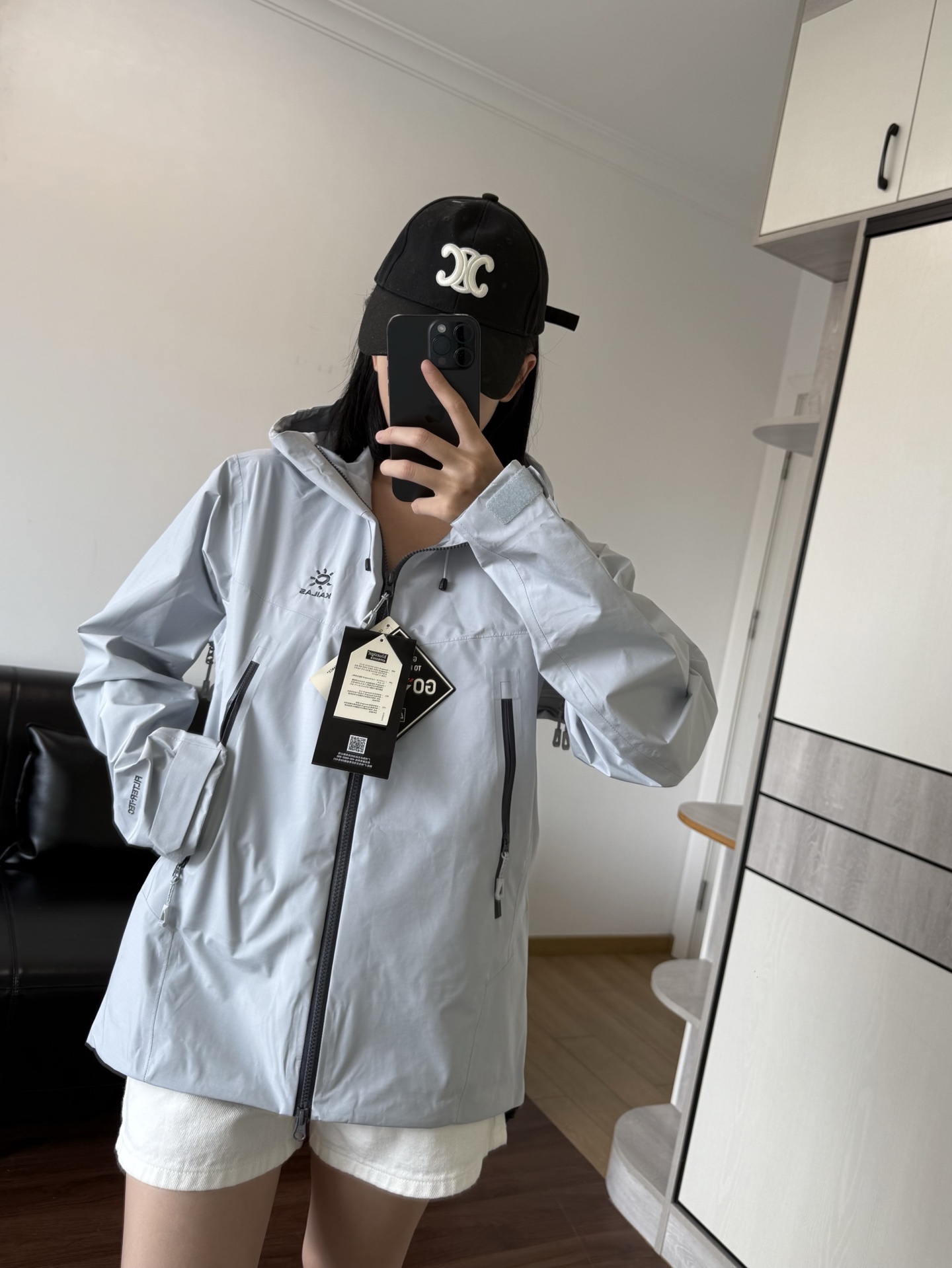 模特166 98穿S码效果