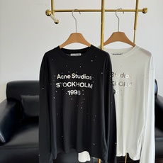 🌾Acne 新款镜面水钻1996长袖长袖T恤镜面水钻字母设计超吸睛,版型非常有腔调、属于宽松不挑人的存 🌾Acne 新款镜面水钻1996长袖长袖T恤镜面水钻字母设计超吸睛,版型非常有腔调、属于宽松不挑人的存