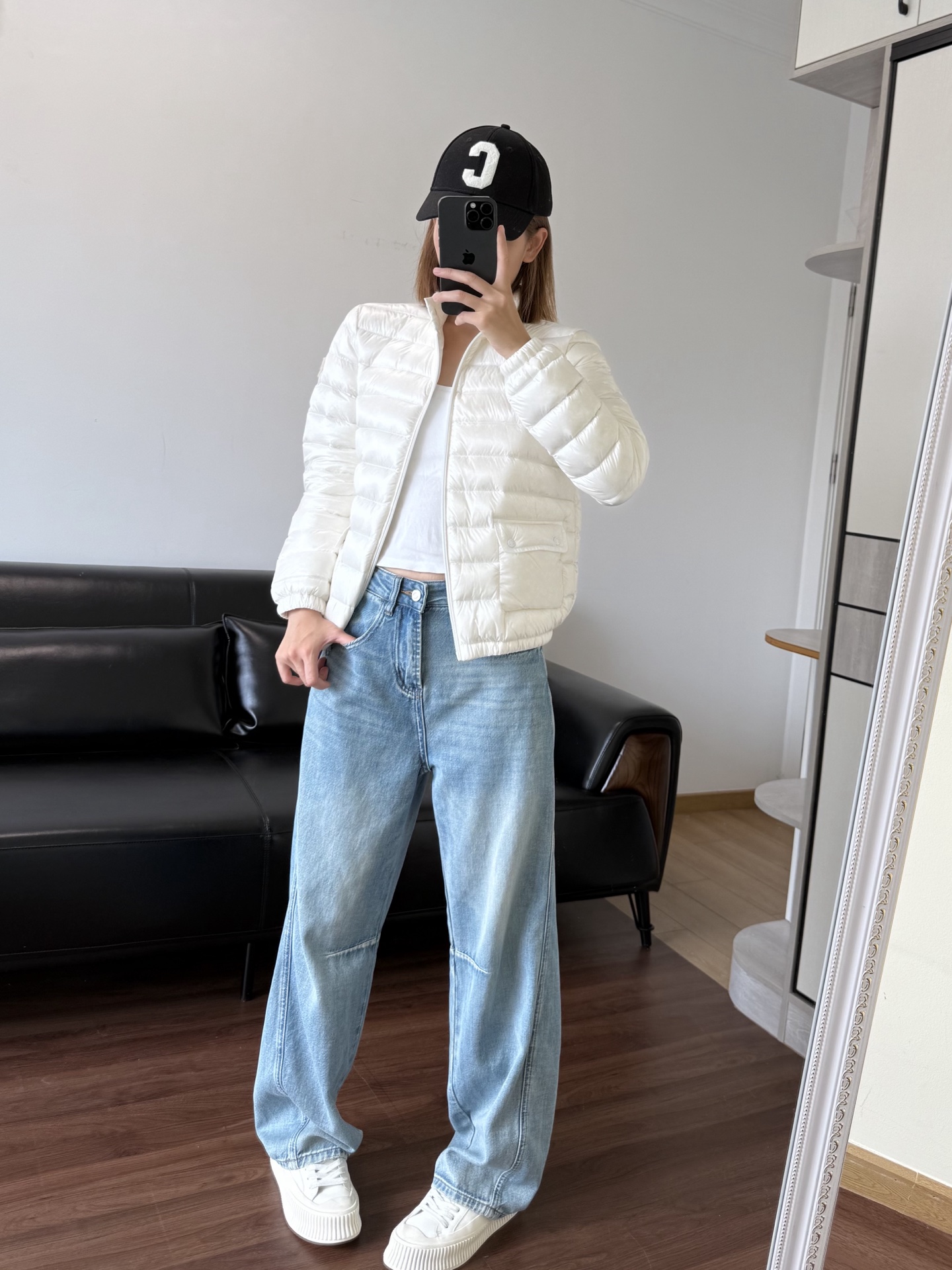 NO:562821,The slimmer the down jacket is, the warmer it is. Just carry it in the correct size,,down jacket,alexander wang19860909羽绒服穿的越修身越保暖 正码拿就行,,down jacket,alexander wang,Women's clothing