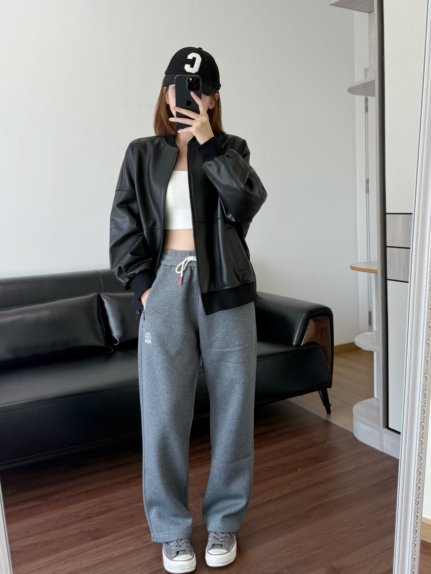 NO:586573,Model 166 98 wears size M loose,,alexander wang19860909模特166 98穿M码宽松,,alexander wang,Women's clothing