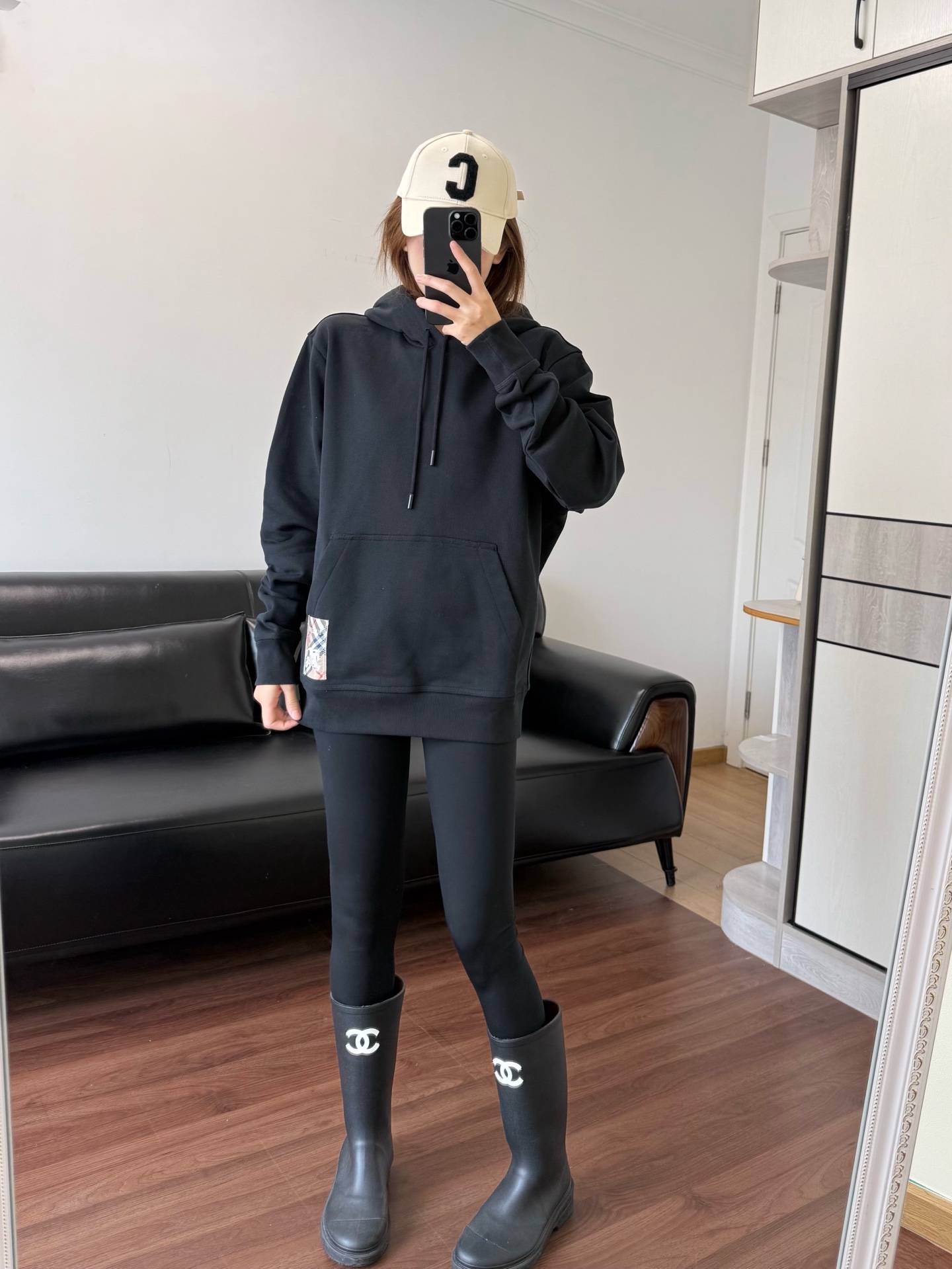 NO:587219,The clothes are loose and true to size,,alexander wang19860909衣服属于宽松 正码正码,,alexander wang,Women's clothing