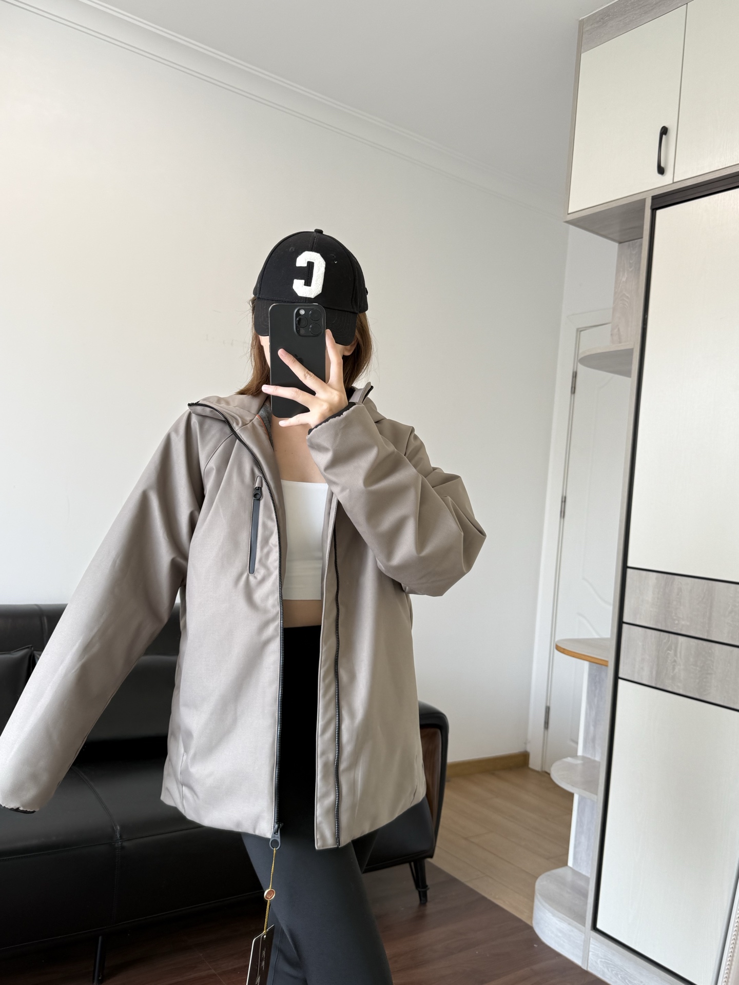 NO:588360,Model 166 98 wears size L for loose effect,,alexander wang19860909模特166 98穿L码效果宽松,,alexander wang,Women's clothing