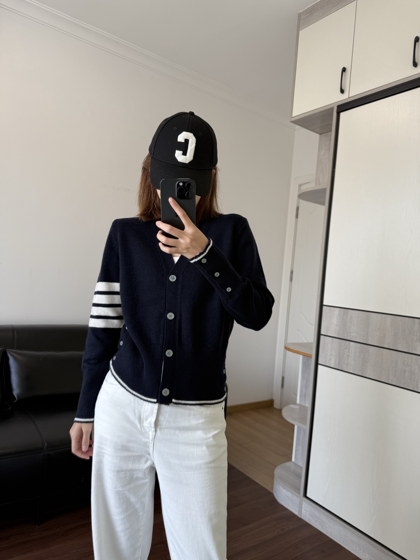 NO:605219,The clothes are slim-fitting. If you like it looser, you can go bigger, alexander wang19860909衣服属于修身款 喜欢宽松可以拿大,,alexander wang,Women's clothing