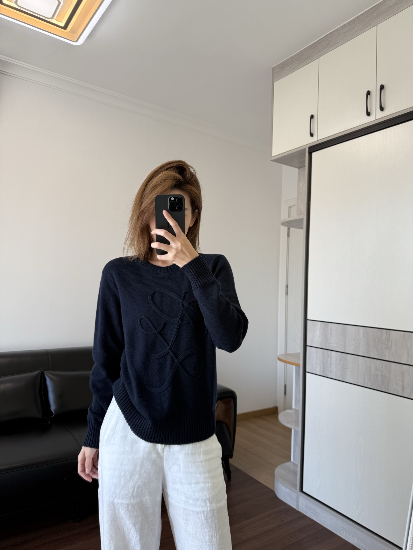 NO:605557,The clothes fit true to size for a slimming effect. If you like it looser, you can go up a size, alexander wang19860909衣服正码拿修身效果 喜欢宽松可以拍大一码,,alexander wang,Women's clothing