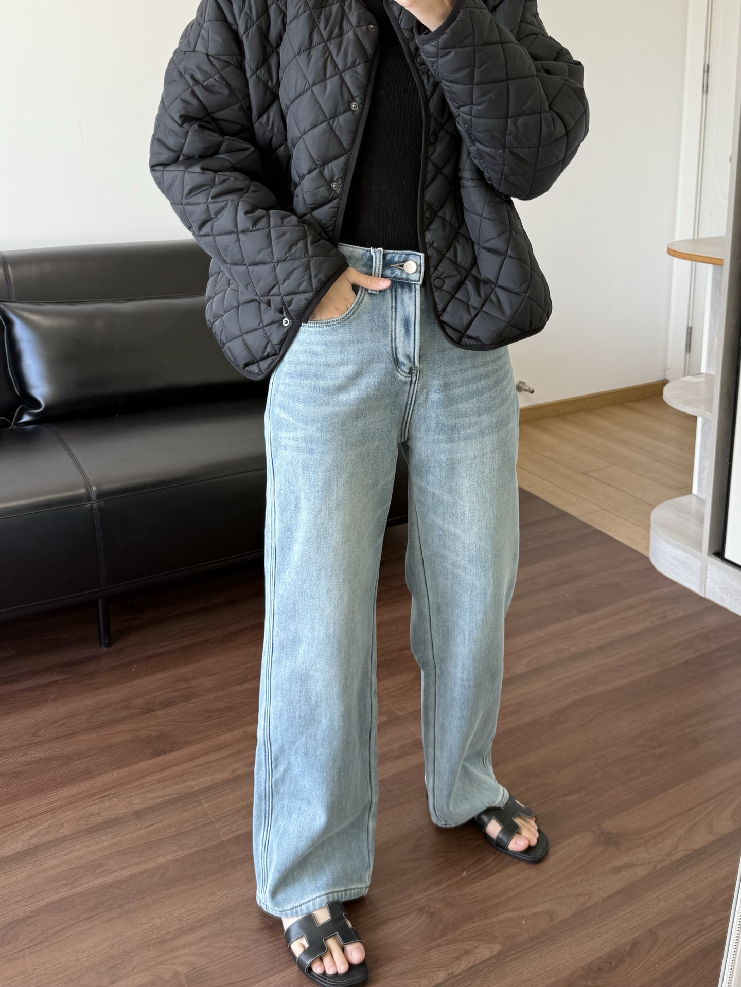 NO:610323,Model 166-98 wears size S, the effect is a bit small. It needs to be matched according to the waist size. Model with waist size 68-70 needs to wear size M, alexander wang19860909模特166 98穿S码效果有点小了 要按照腰围配 模特腰围68-70要穿M,,alexander wang,Women's clothing