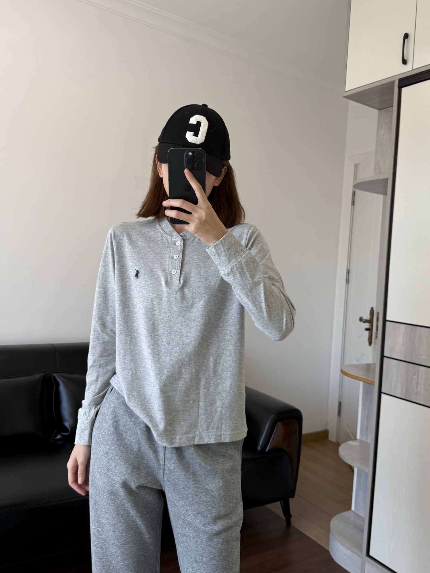 NO:623846,The clothes are slim-fitting. If you like it loose, you can go bigger, alexander wang19860909衣服属于修身款式 喜欢宽松也可以拿大,,alexander wang,Women's clothing