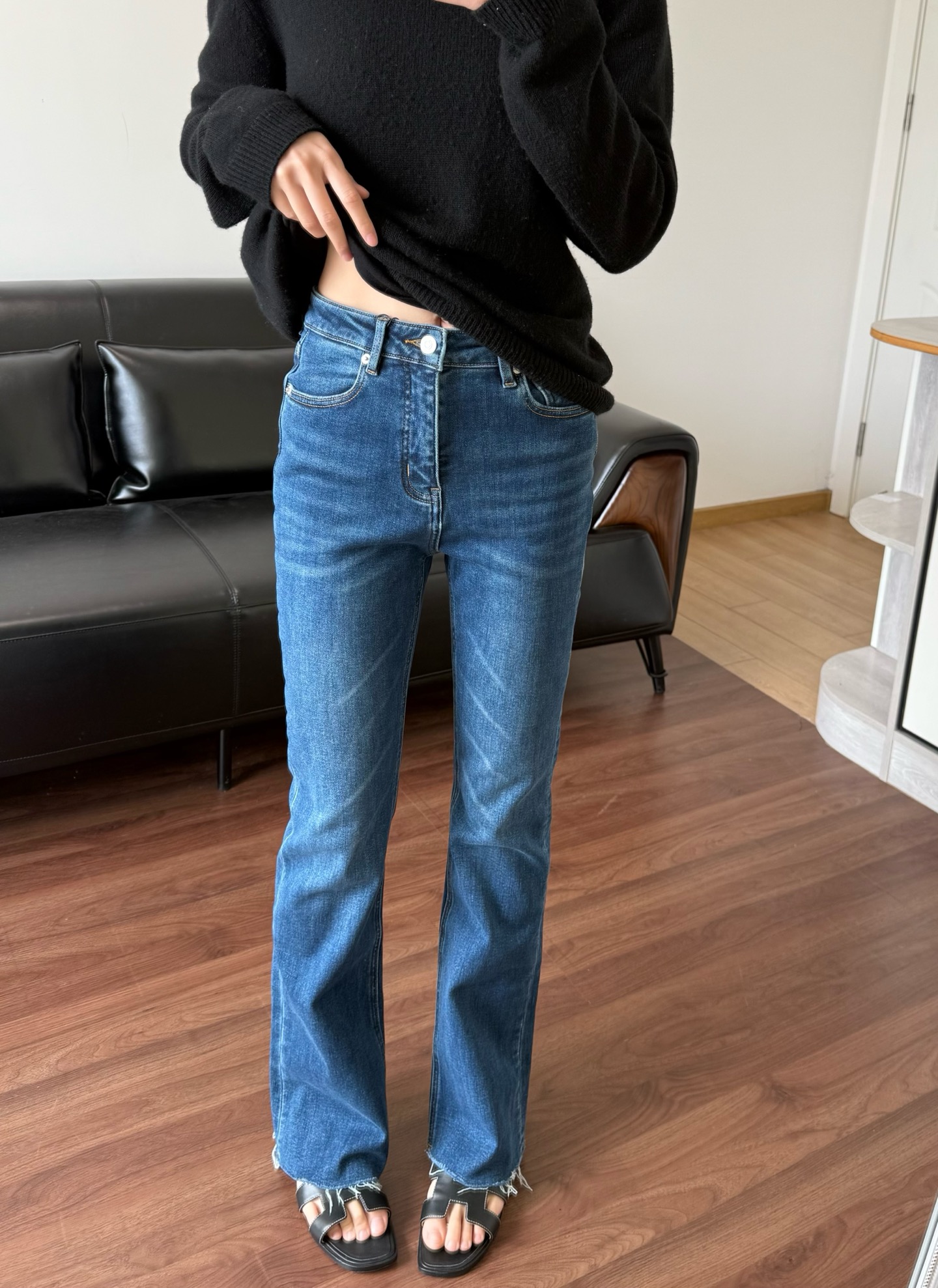 NO:651156,Model 166 98 wears size 26, alexander wang19860909模特166 98穿26码合适,,alexander wang,Women's clothing