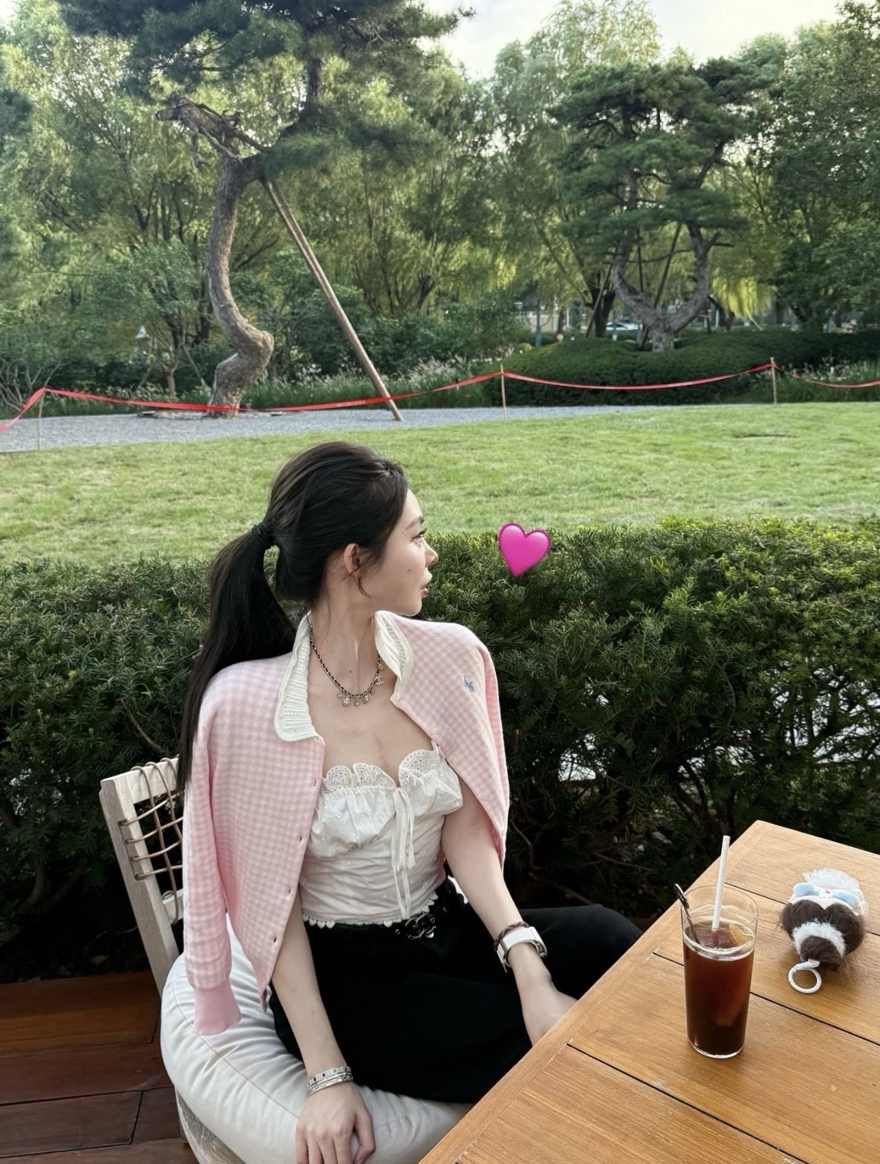 NO:655619,The pink and white checkered pattern brings a fresh and sweet girly feel, and the doll collar design is age-reducing and smart.,,alexander wang19860909粉白格纹自带清新甜妹感,娃娃领设计减龄又灵动.,,alexander wang,Women's clothing