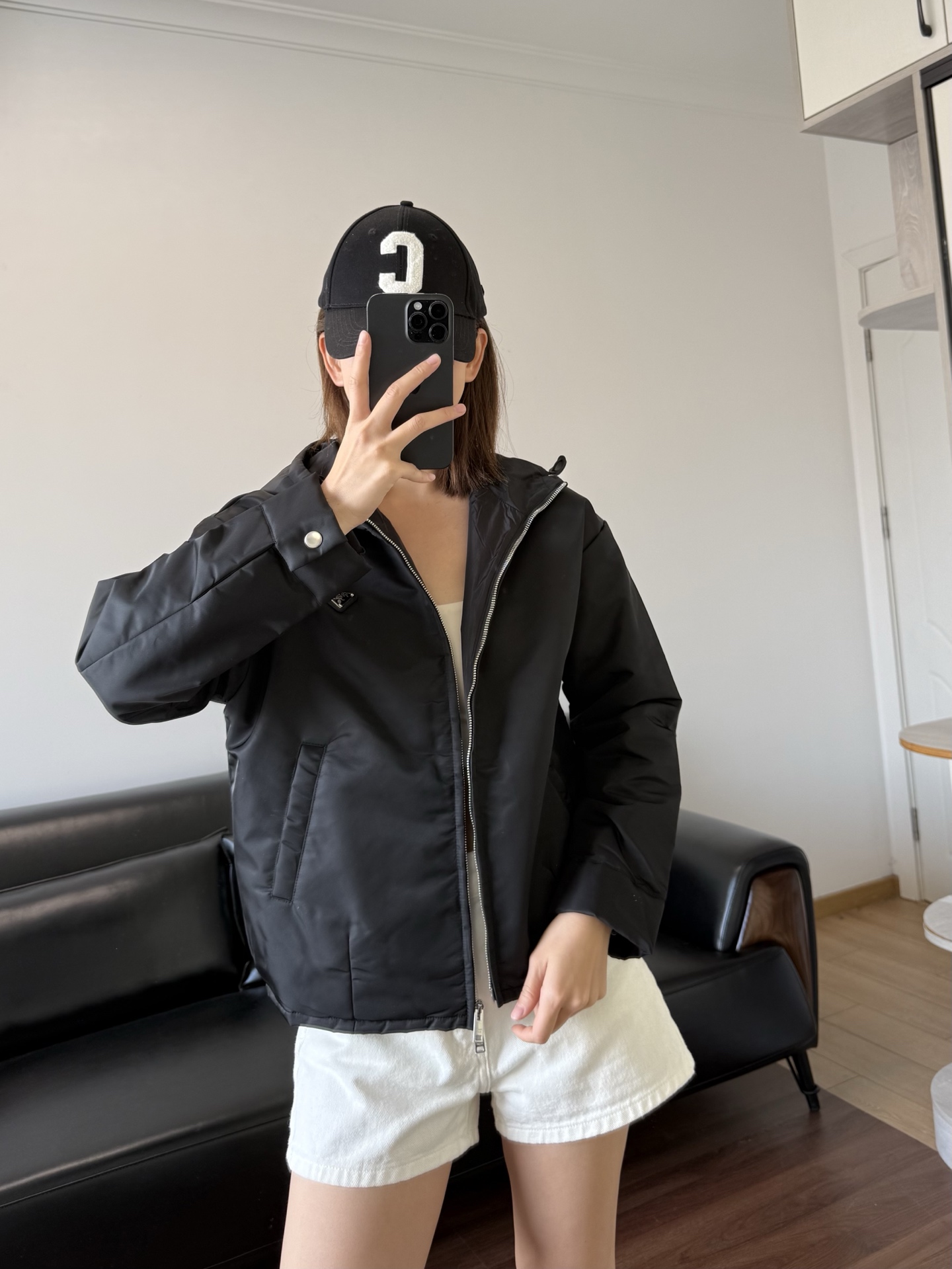 NO:684618,Model 166 98 wears size S, which is suitable.19860909模特166 98穿S码合适,,,Women's clothing