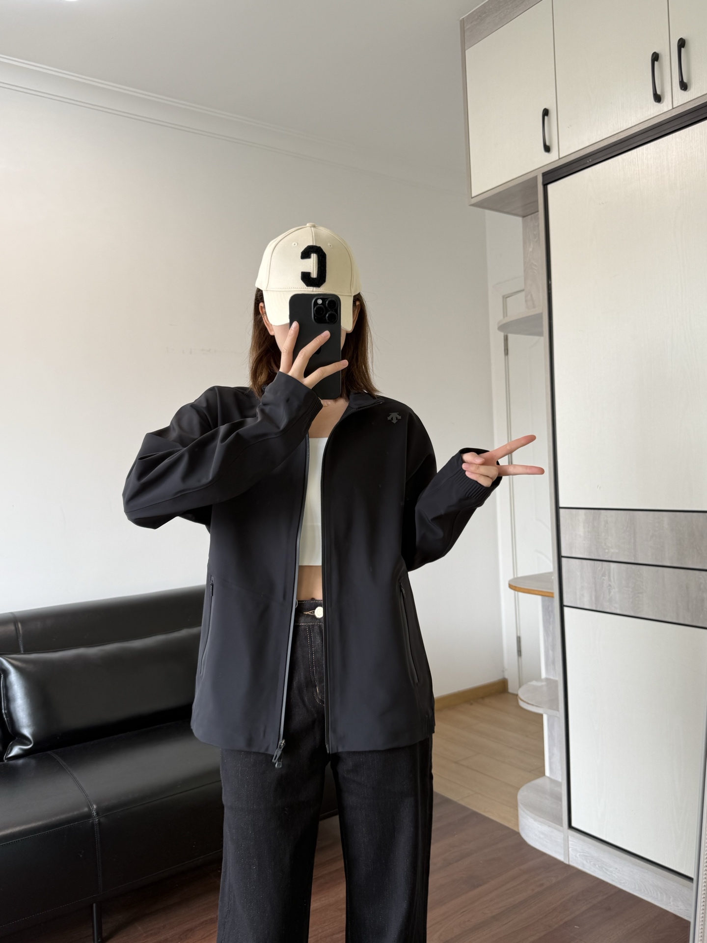 NO:686078,Model 166 98 wears size M and the effect is suitable.19860909模特166 98穿M码效果合适,,,Women's clothing