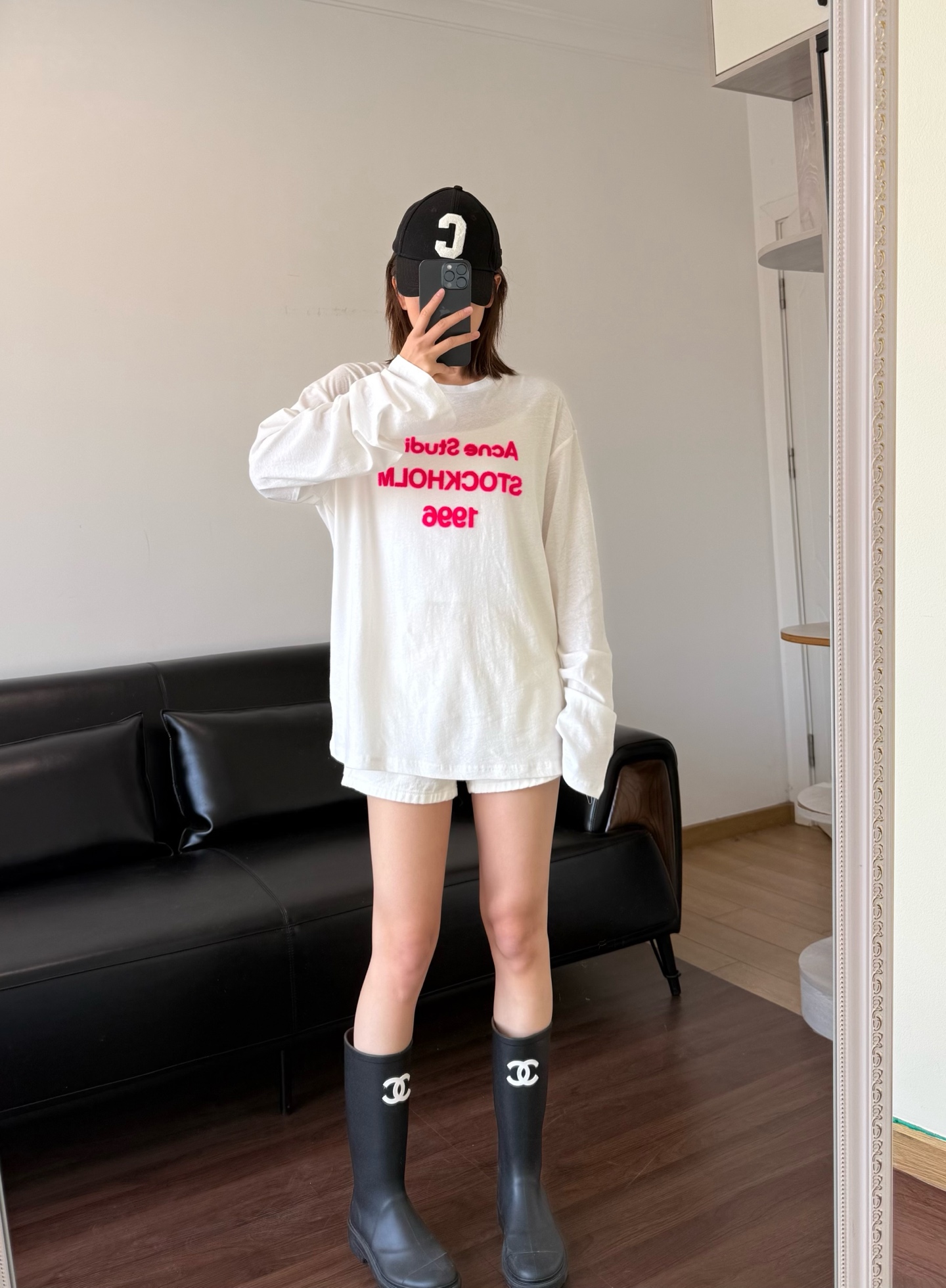 NO:697045,Model 166 98 wears size S for a loose fit,19860909模特166 98穿S码效果宽松,,,Women's clothing