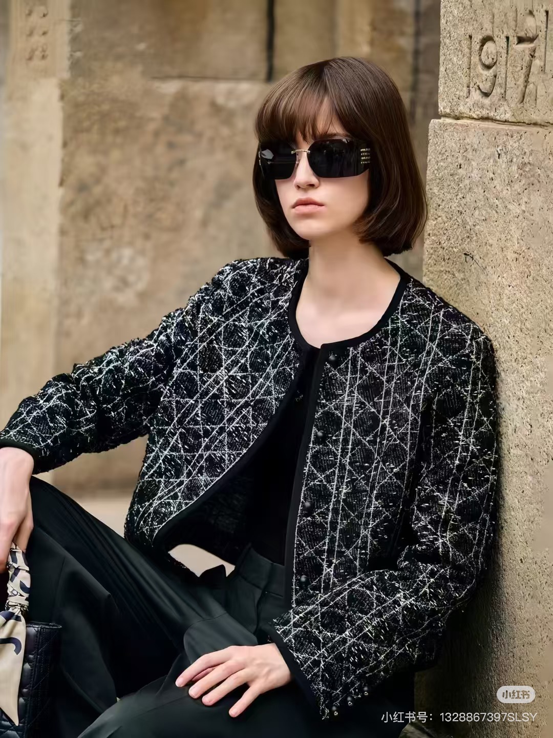 NO:709021,The raw edge button skirt is totally unattractive!  Sophistication from the outside in!  ,,skirts,19860909毛边款纽扣款半裙完全不挑人的！由外而内的精致度！,,skirts,,Women's clothing