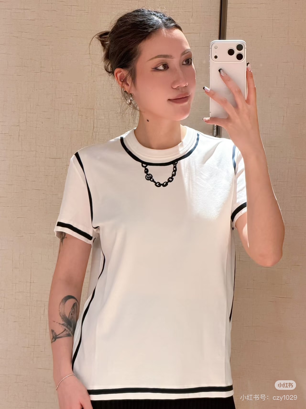 NO:751897,A summer classic and everyday style, it is also a BAI style in the fashion world!  !  ♀,,19860909夏日经典的日常款,也是时尚界的BAI搭款！！♀,,,Women's clothing