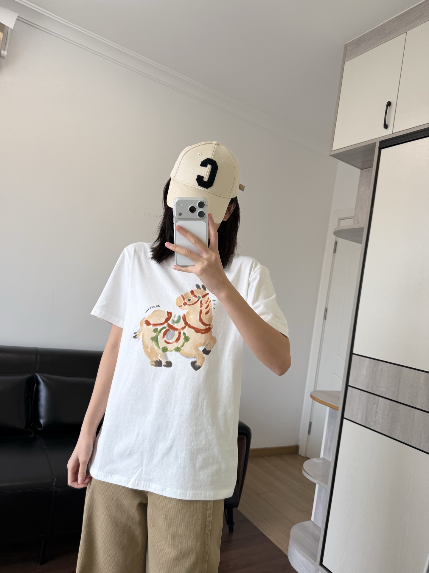 NO:752449,Model 166 98 wears size S and the effect is suitable.19860909模特166 98穿S码效果合适,,,Women's clothing