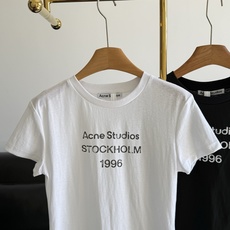 🌾🖤Acne Studios 字母印花短款T恤夏天出门回头率蕞高的当属短袖T恤啦,干净的利落风格!😎竹节 🌾🖤Acne Studios 字母印花短款T恤夏天出门回头率蕞高的当属短袖T恤啦,干净的利落风格!😎竹节