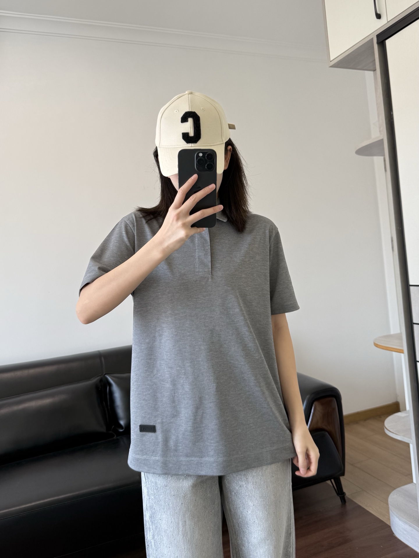 NO:759428,The clothes are loose fitting,19860909衣服属于宽松版,,,Women's clothing