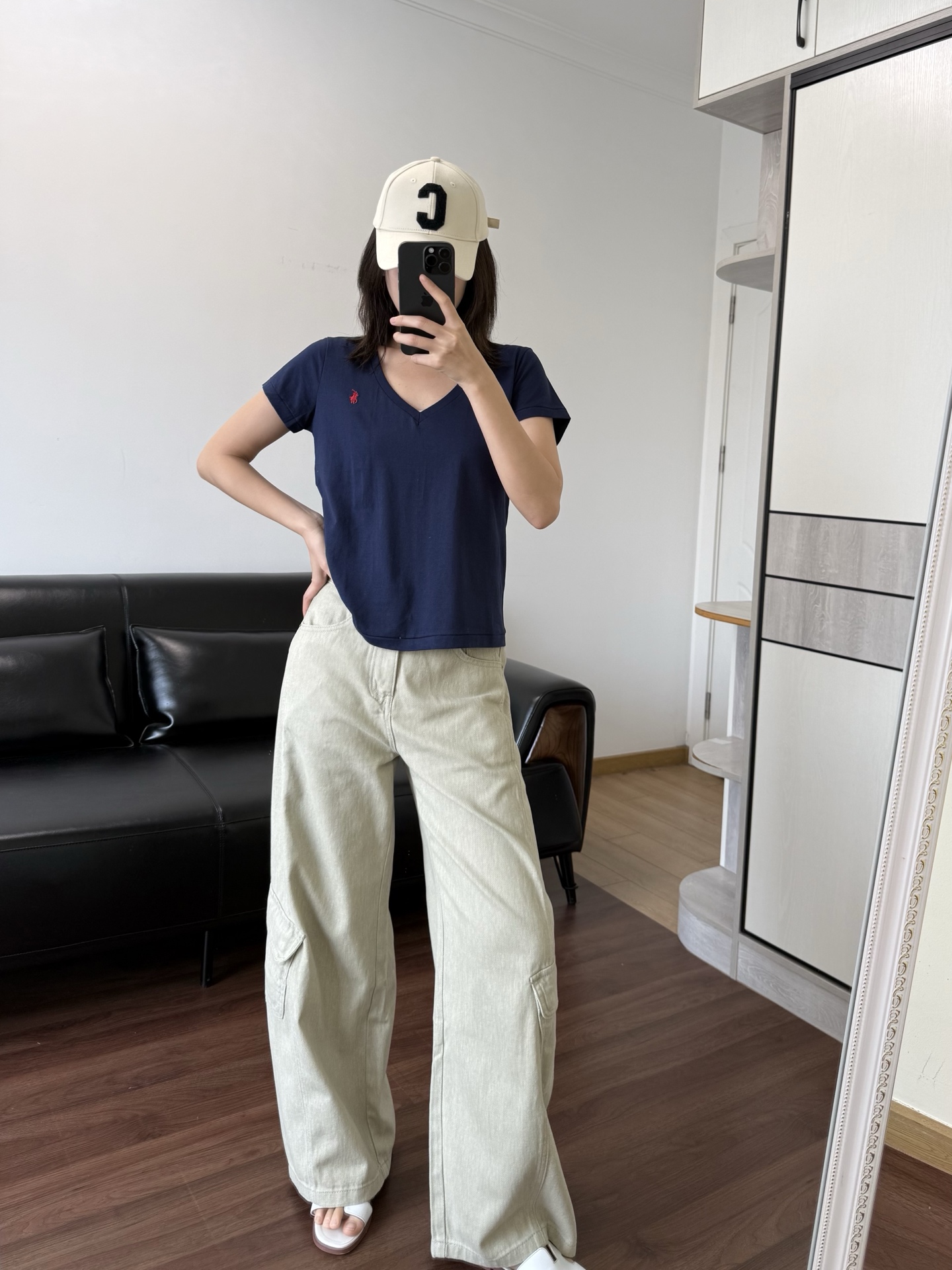 NO:797469,Clothes fit true to size. If you like it looser, you can size it up.19860909衣服正码拿 喜欢宽松可以拿大,,,Women's clothing