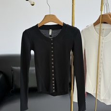🌾Free PeoPle 华夫格针织开衫性感修身前排扣上衣82% 粘胶纤维 ➕16% 聚酯纤维 ➕2% 🌾Free PeoPle 华夫格针织开衫性感修身前排扣上衣82% 粘胶纤维 ➕16% 聚酯纤维 ➕2%
